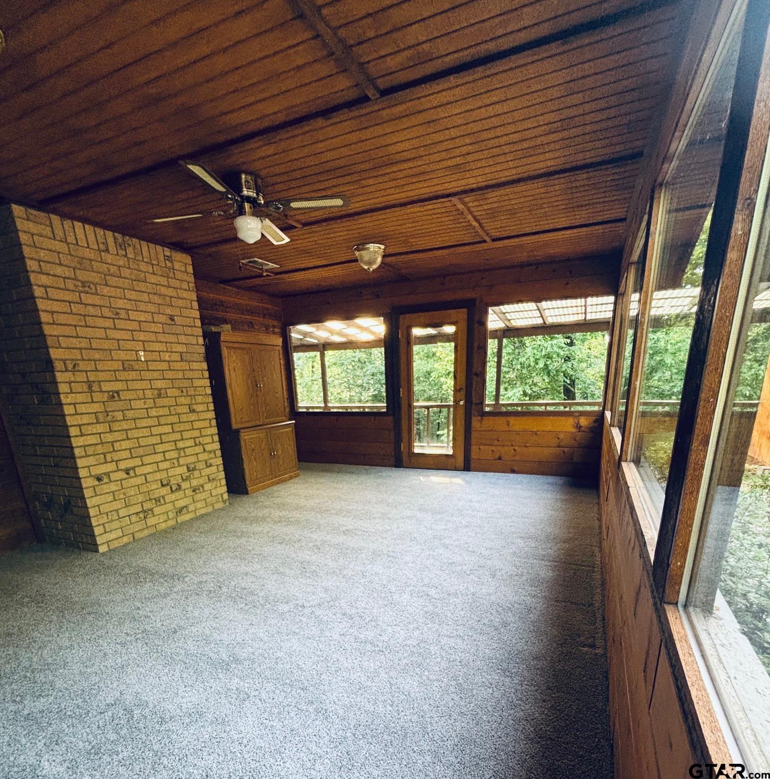 6855 County Road 1112D2