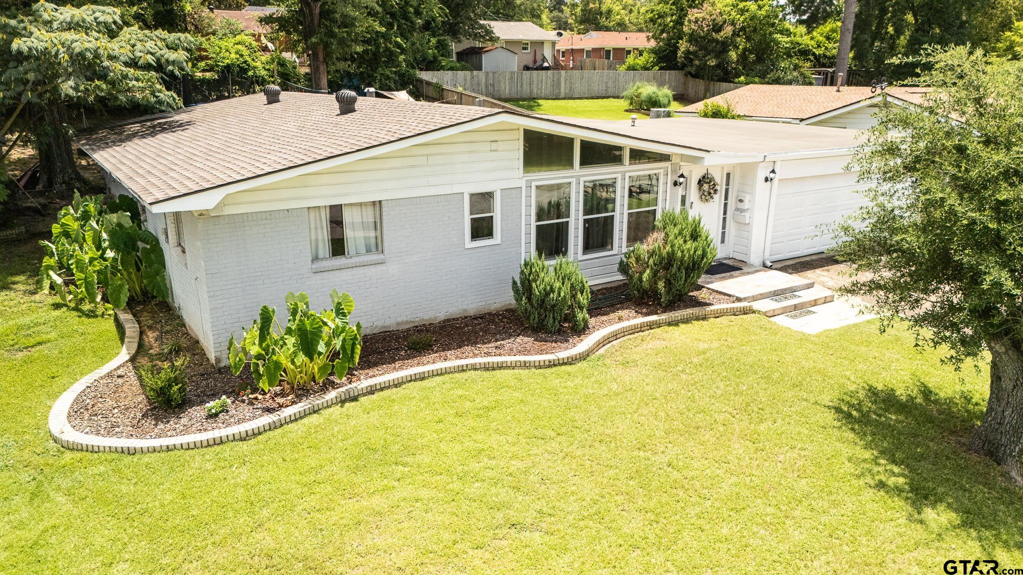 1312 Powers Drive