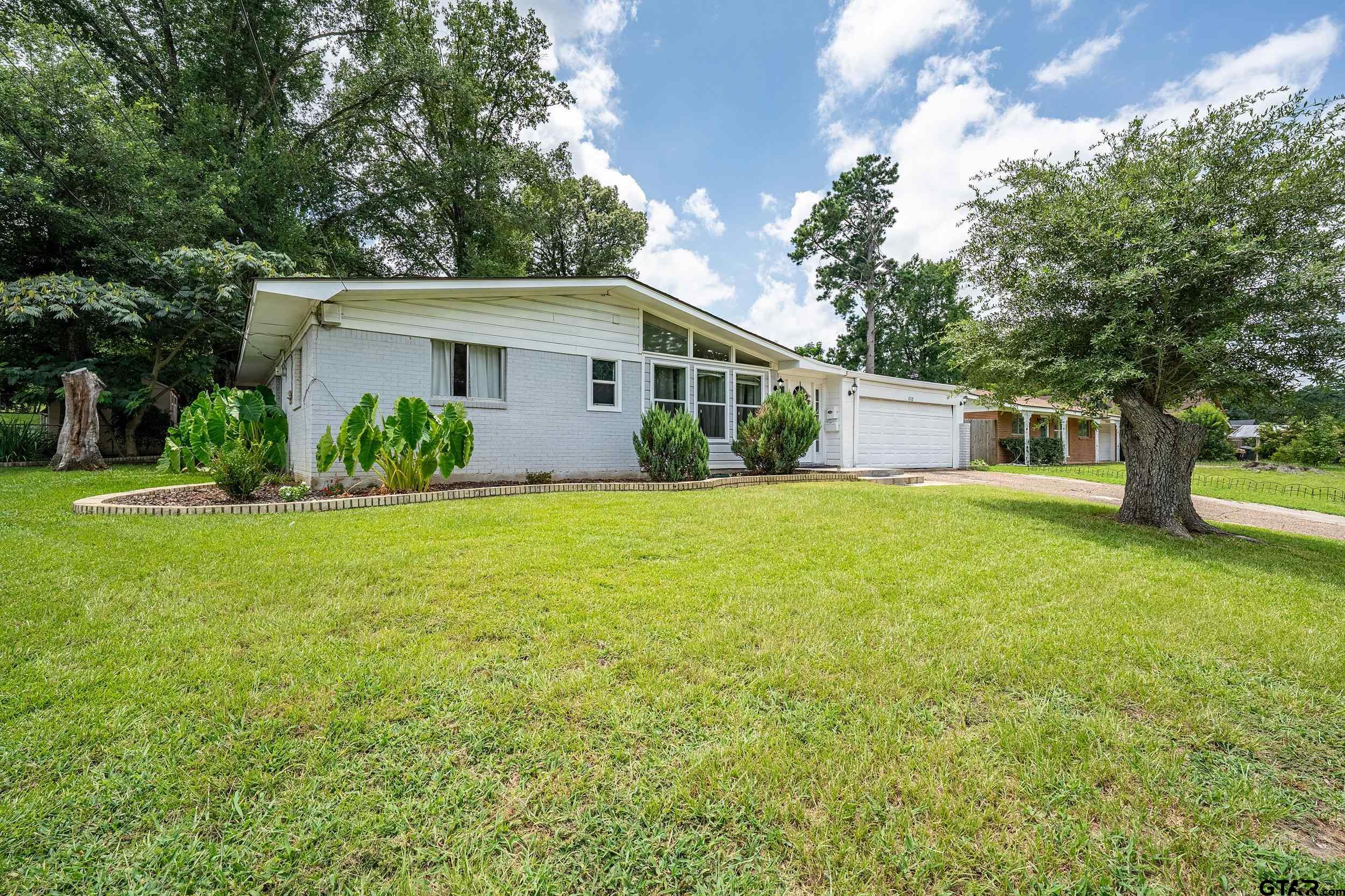 1312 Powers Drive