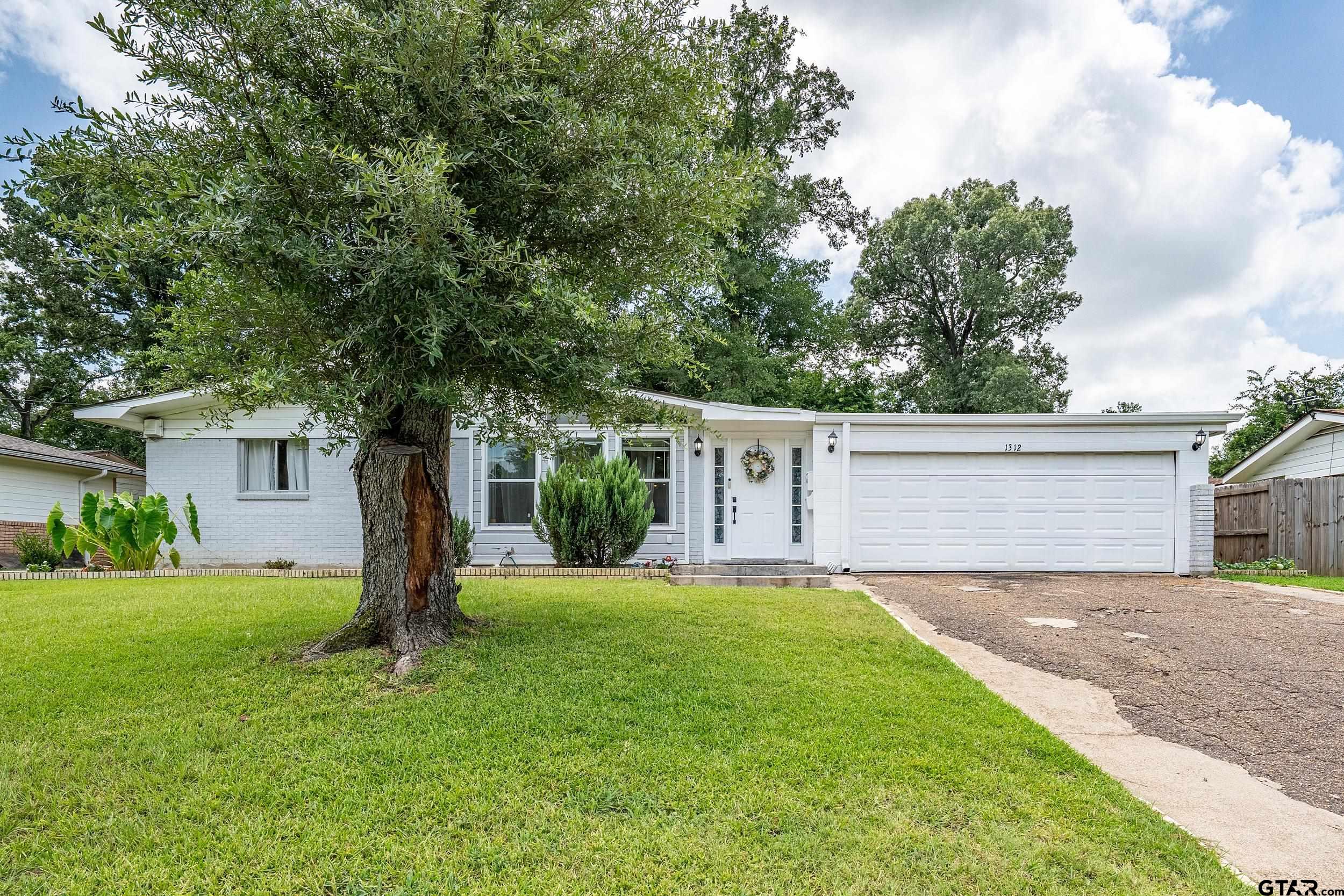 1312 Powers Drive