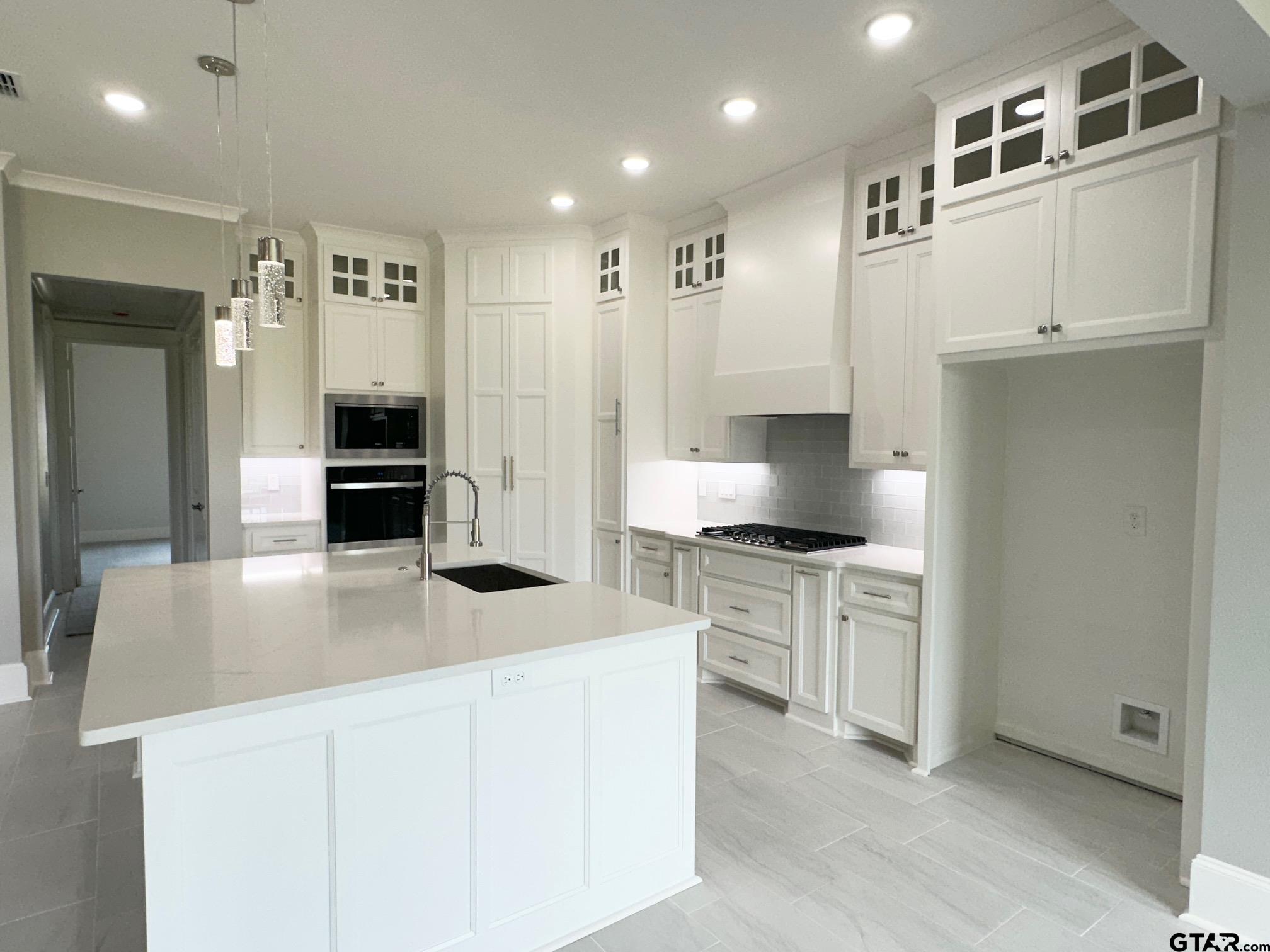 1213 Seagull Cir.