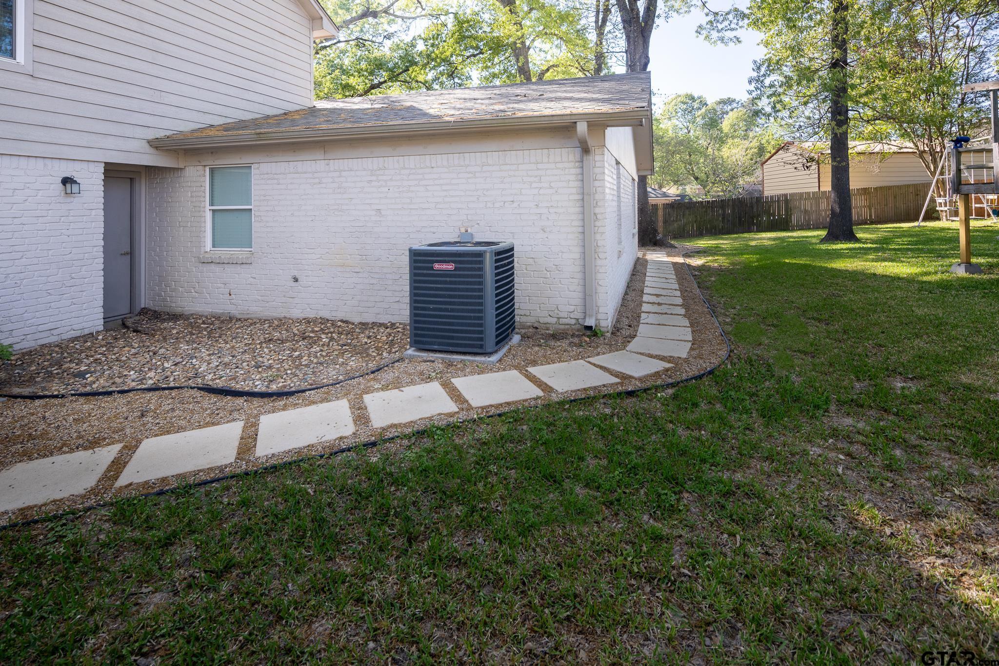 700 Oxford Drive