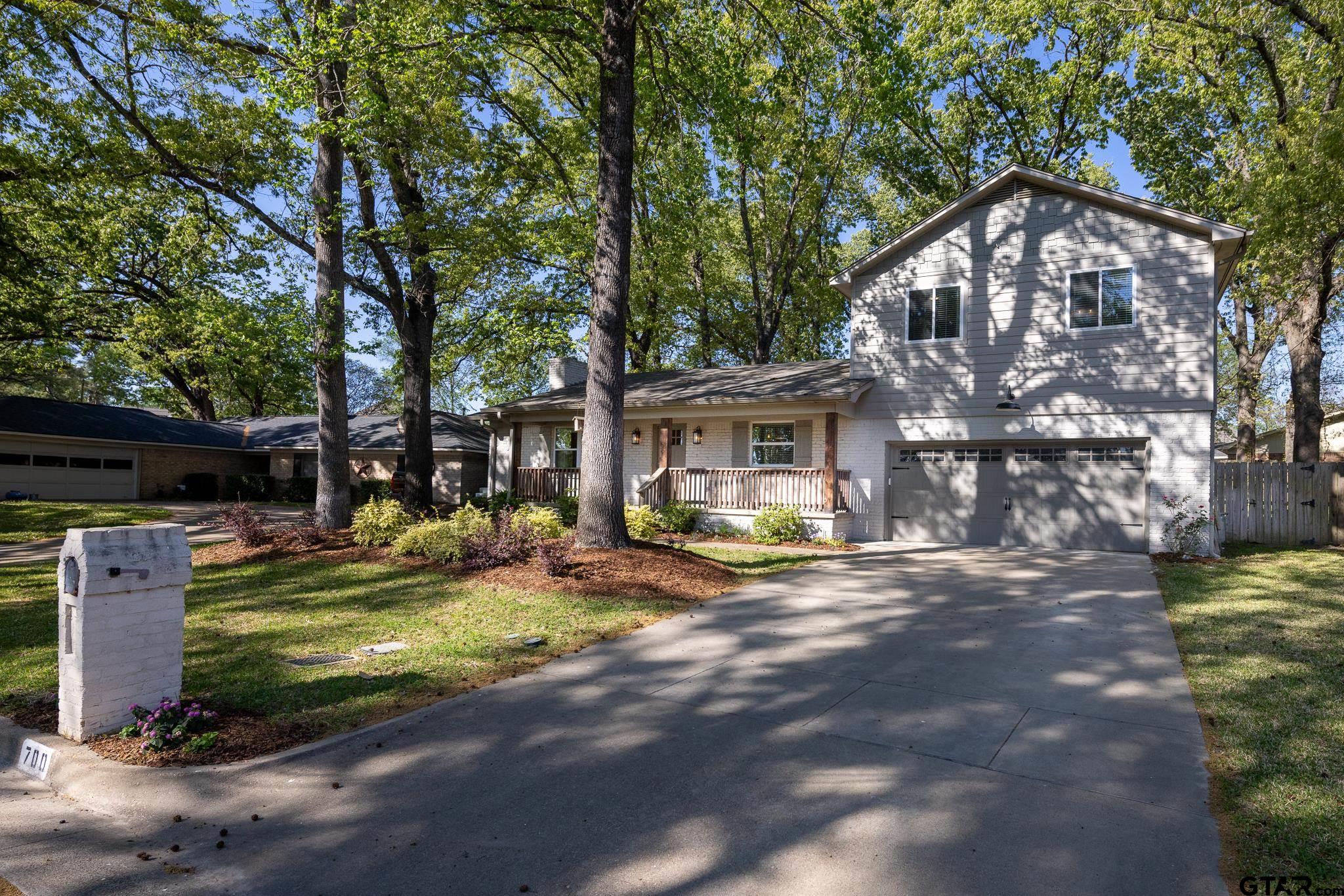 700 Oxford Drive