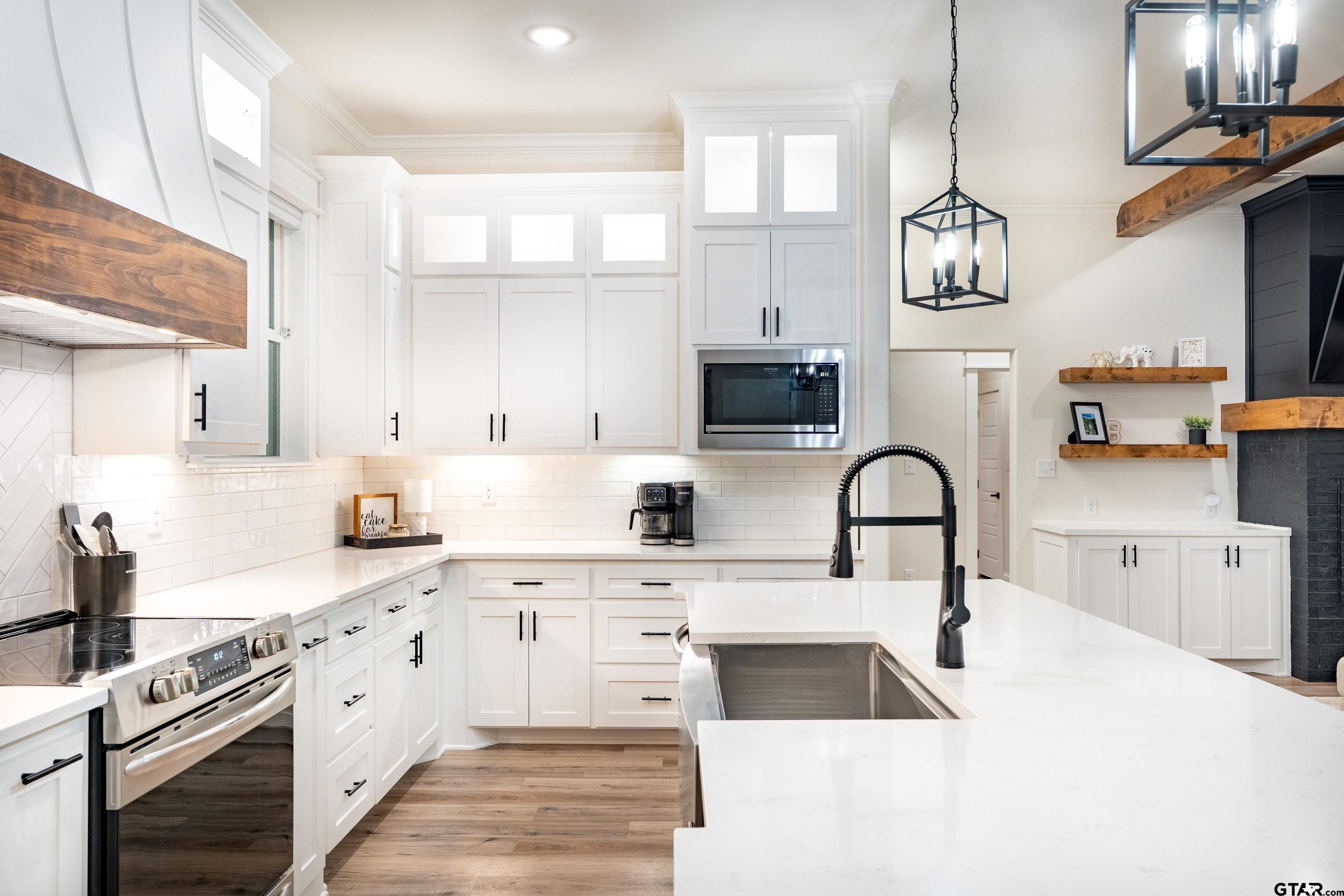 4244 County Road 1295