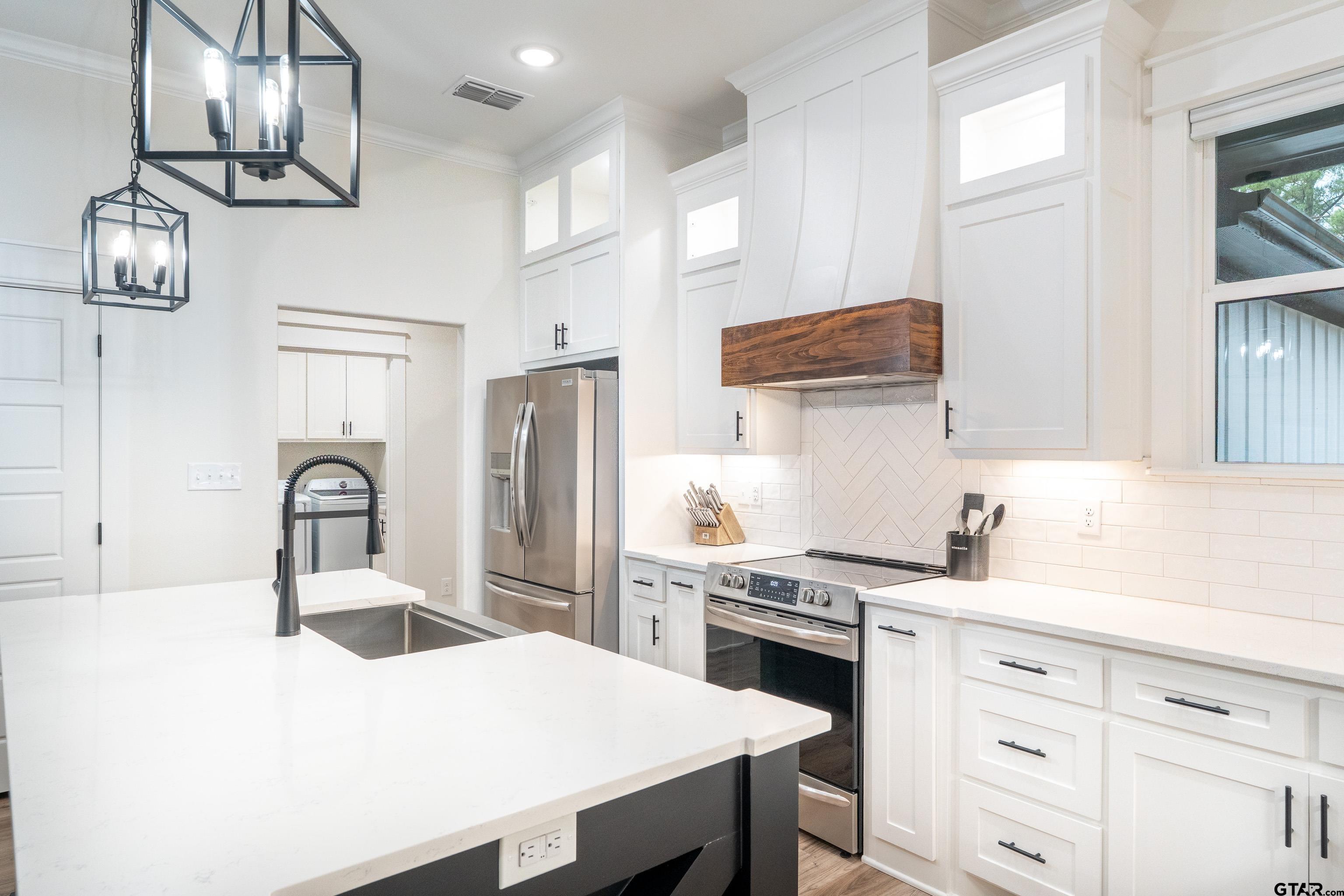 4244 County Road 1295