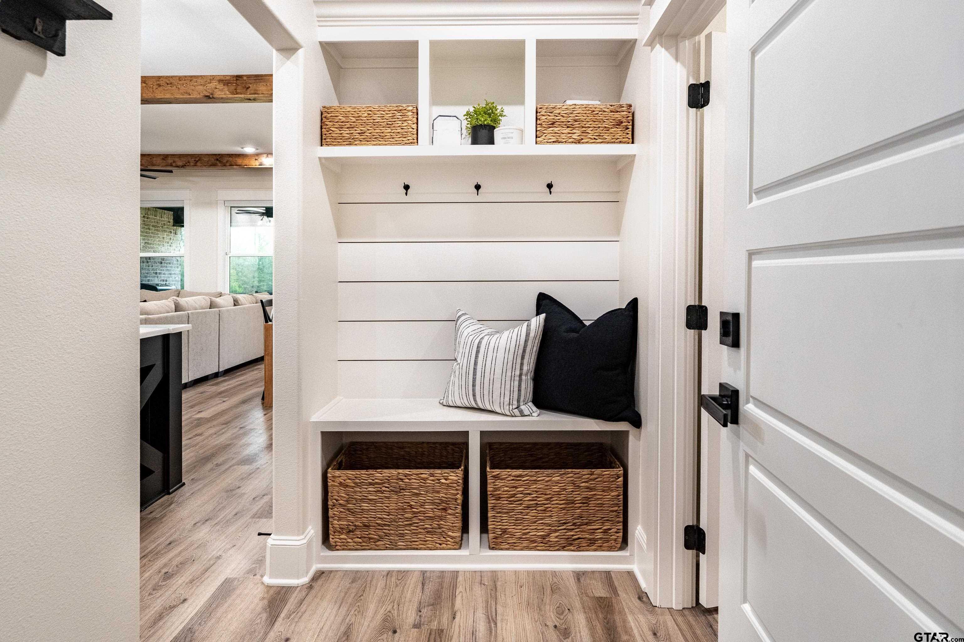 4244 County Road 1295