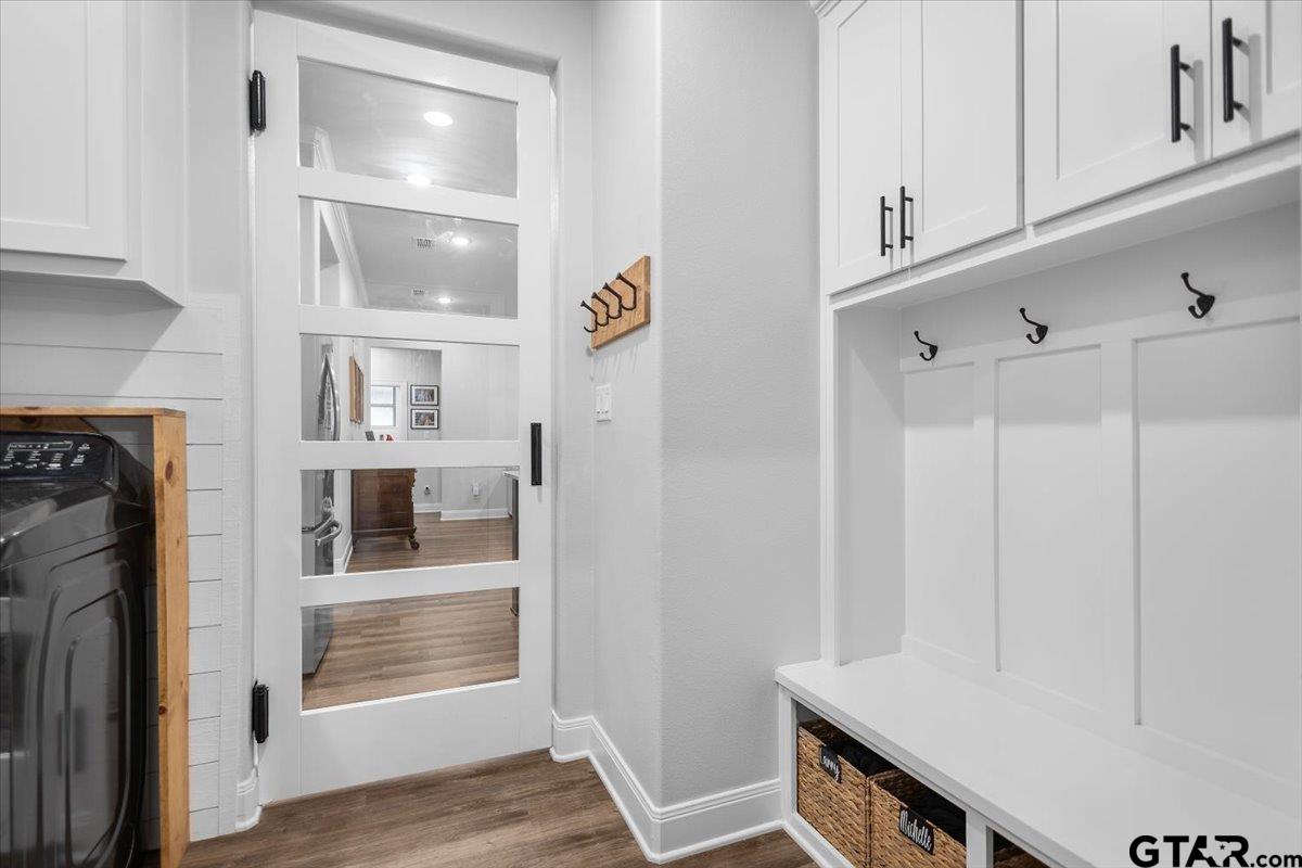 9135 Long Branch