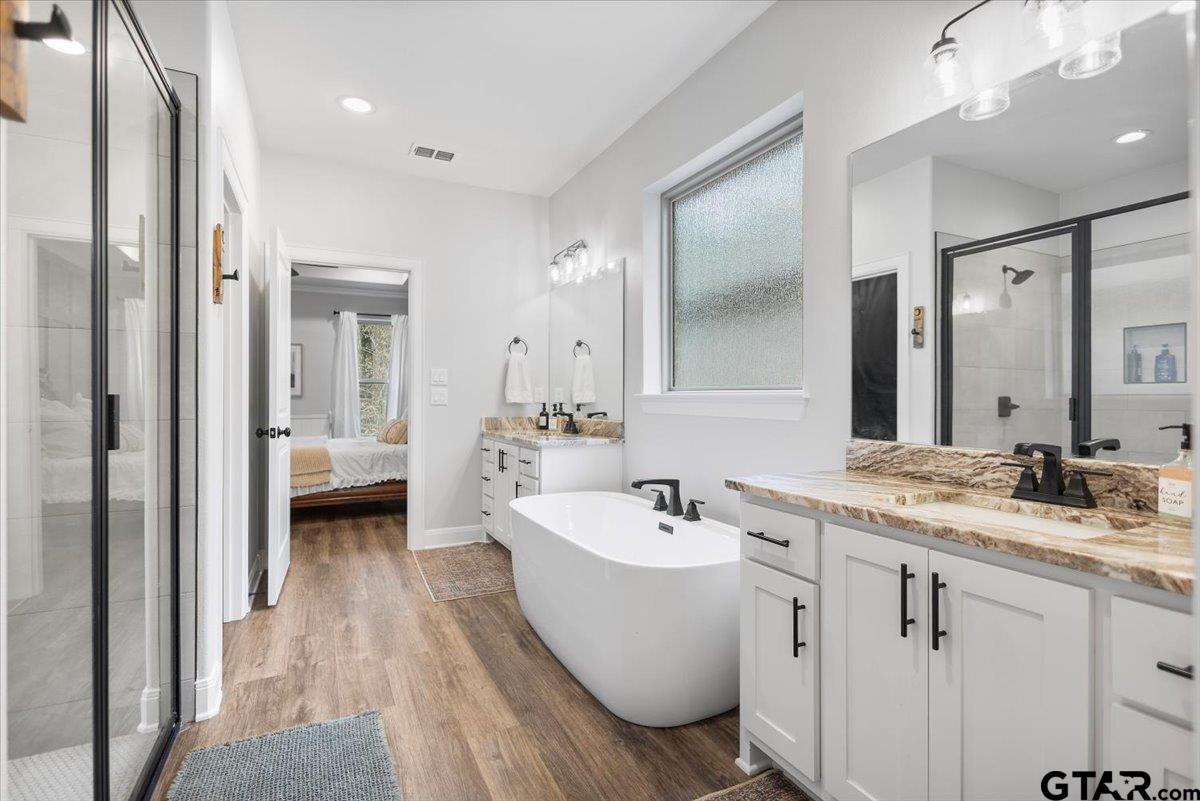 9135 Long Branch