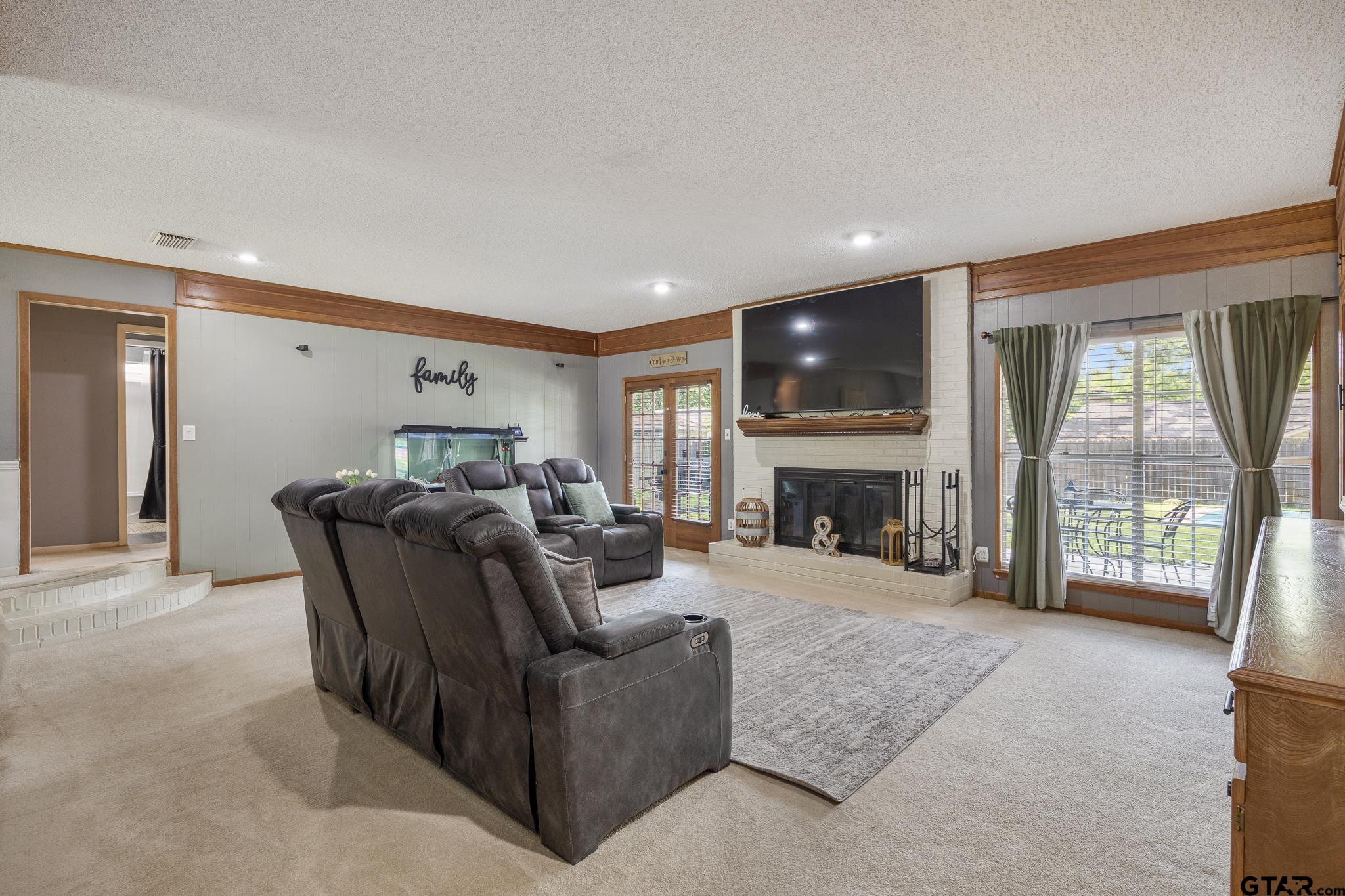 4427 Dundee dr
