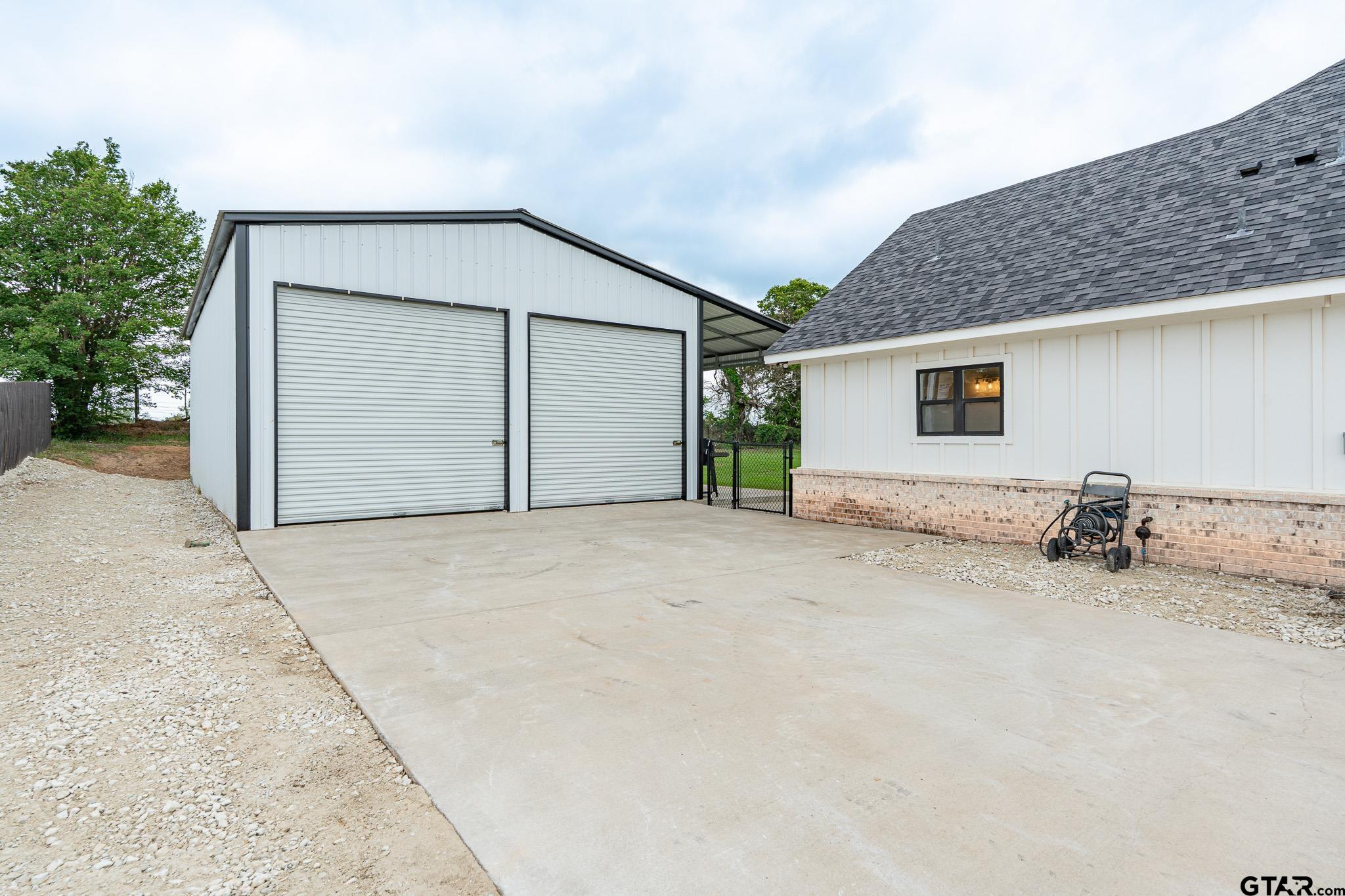 16215 Tulare