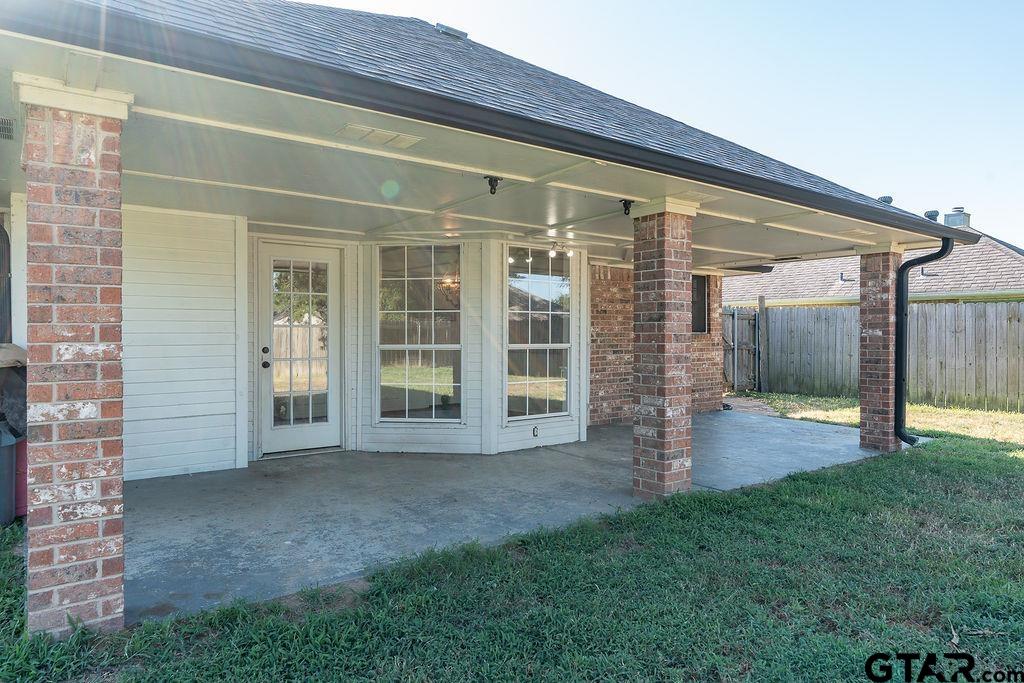 206 Eastgate Dr