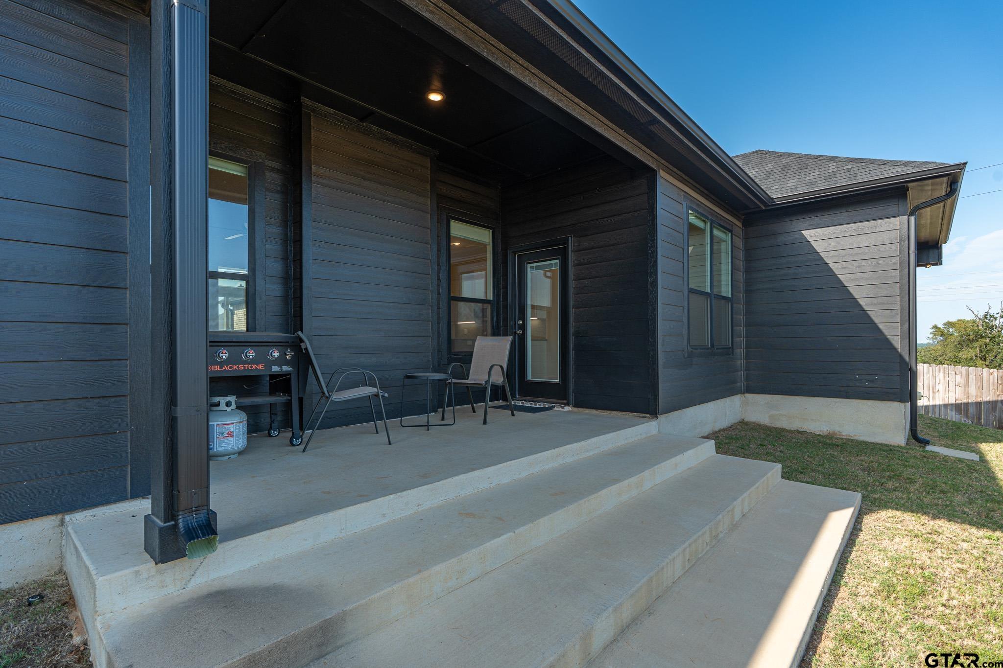320 Amanda Avenue