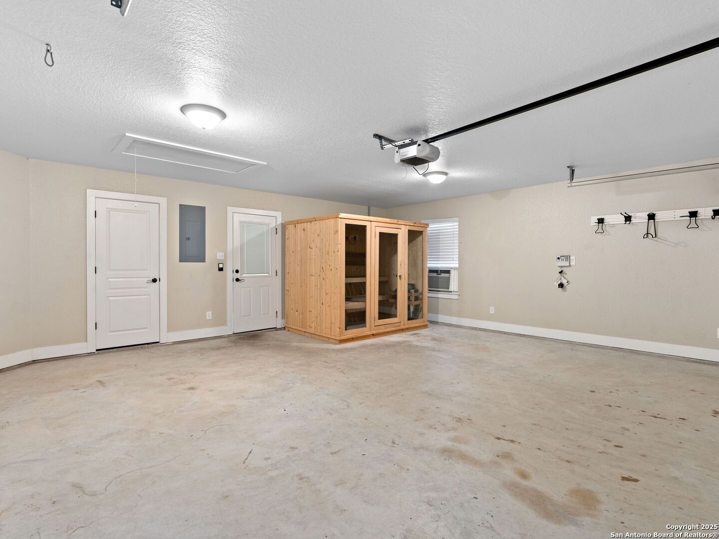 822 CHAMBORD DRIVE