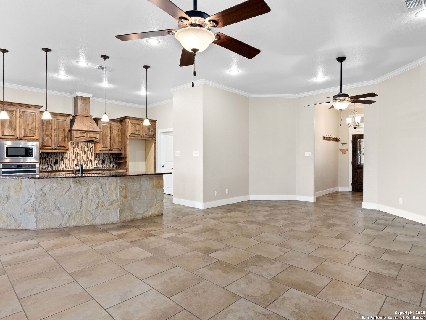 822 CHAMBORD DRIVE