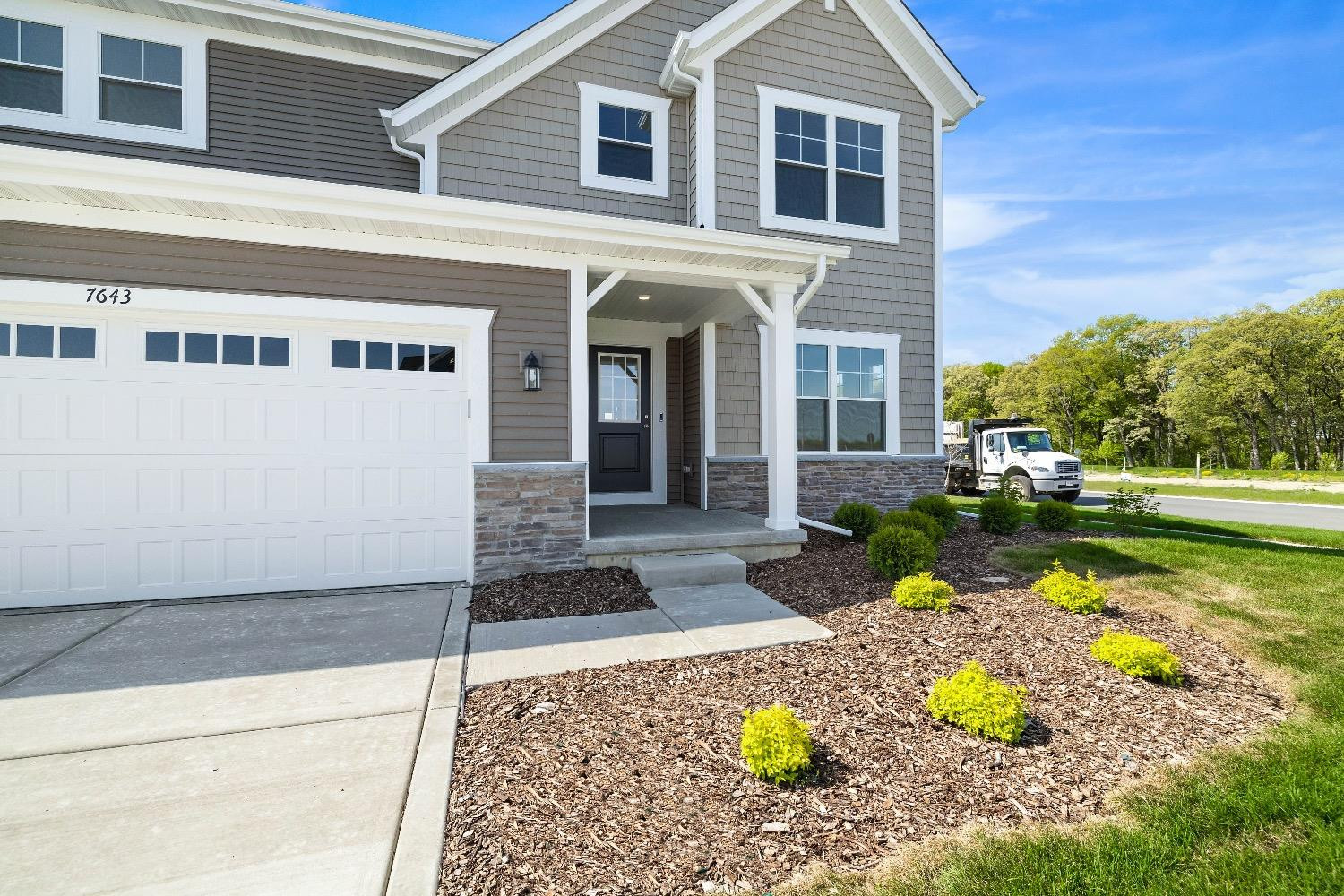 7643 E 117th Place
