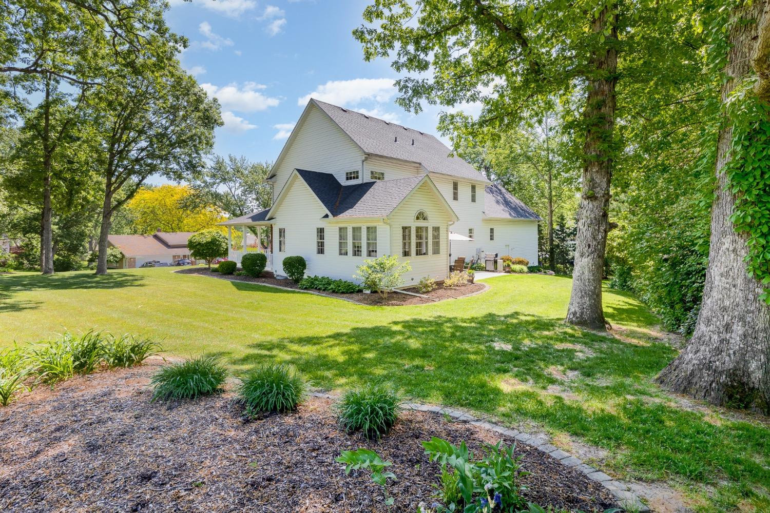 1062 Shoreline Road