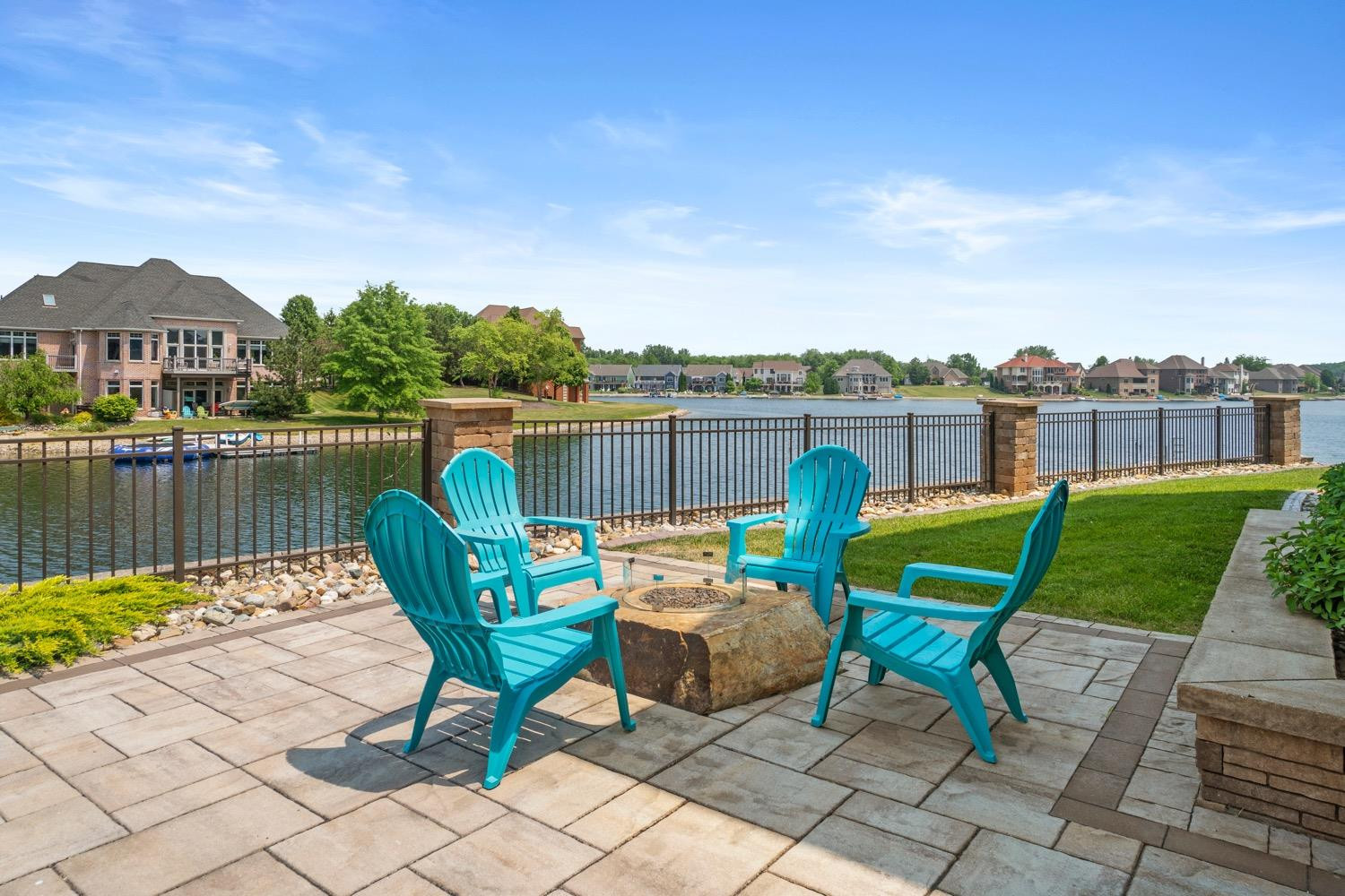 8200 Doubletree Court
