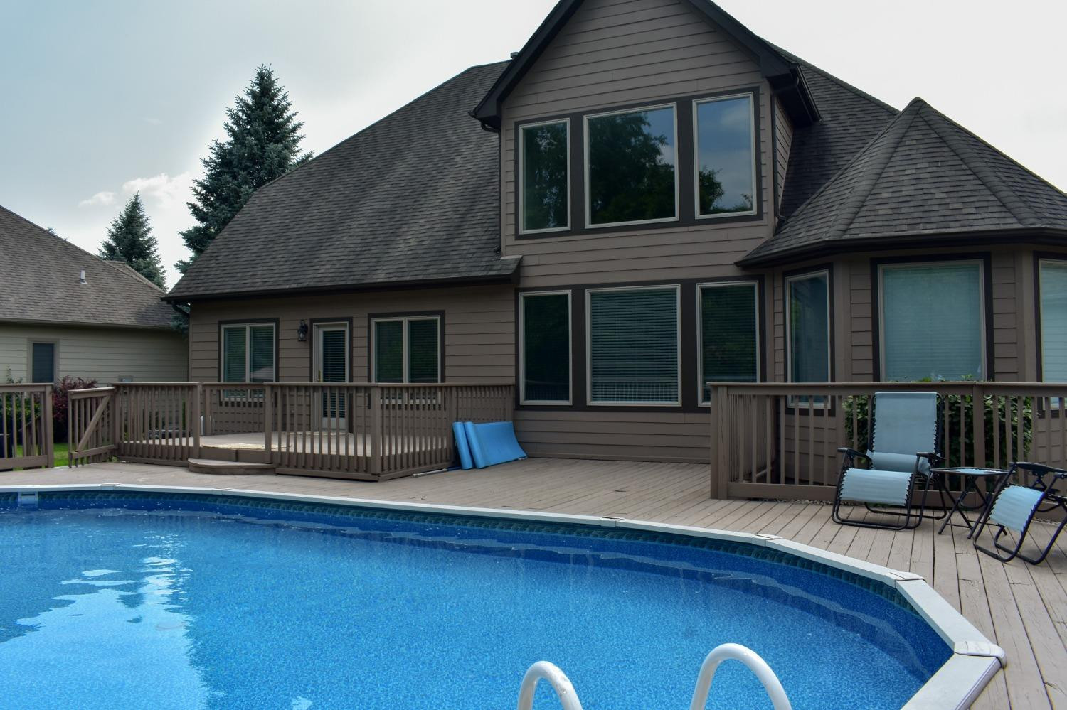 10589 Erie Drive