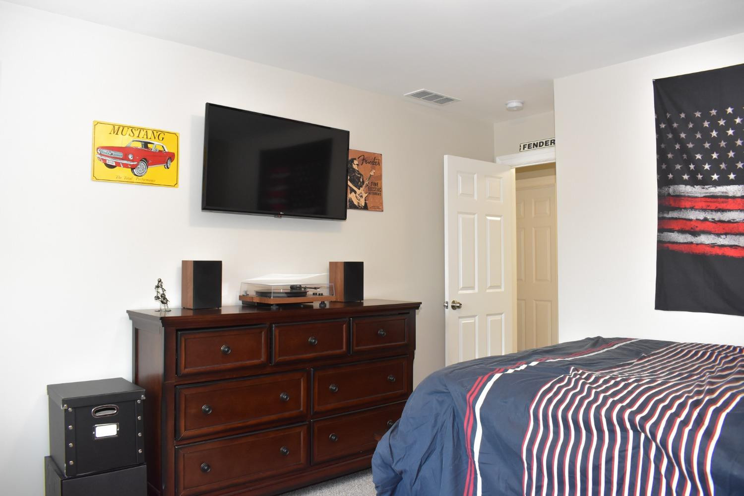 10589 Erie Drive
