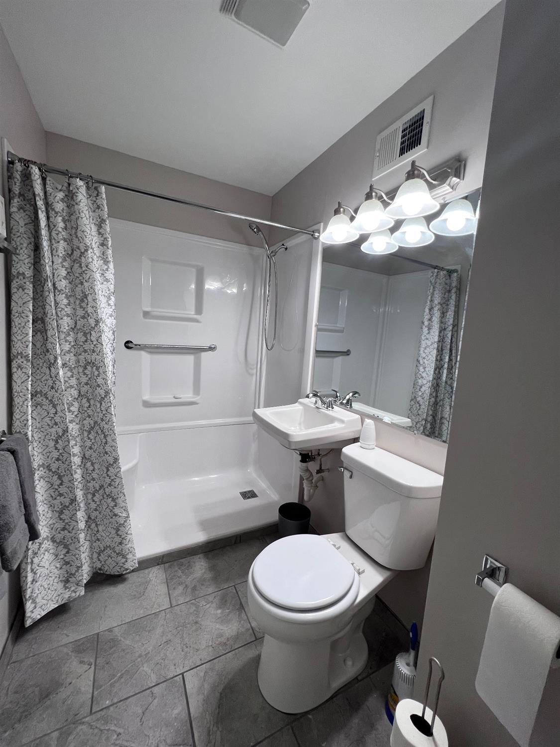 7605 Chestnut Avenue