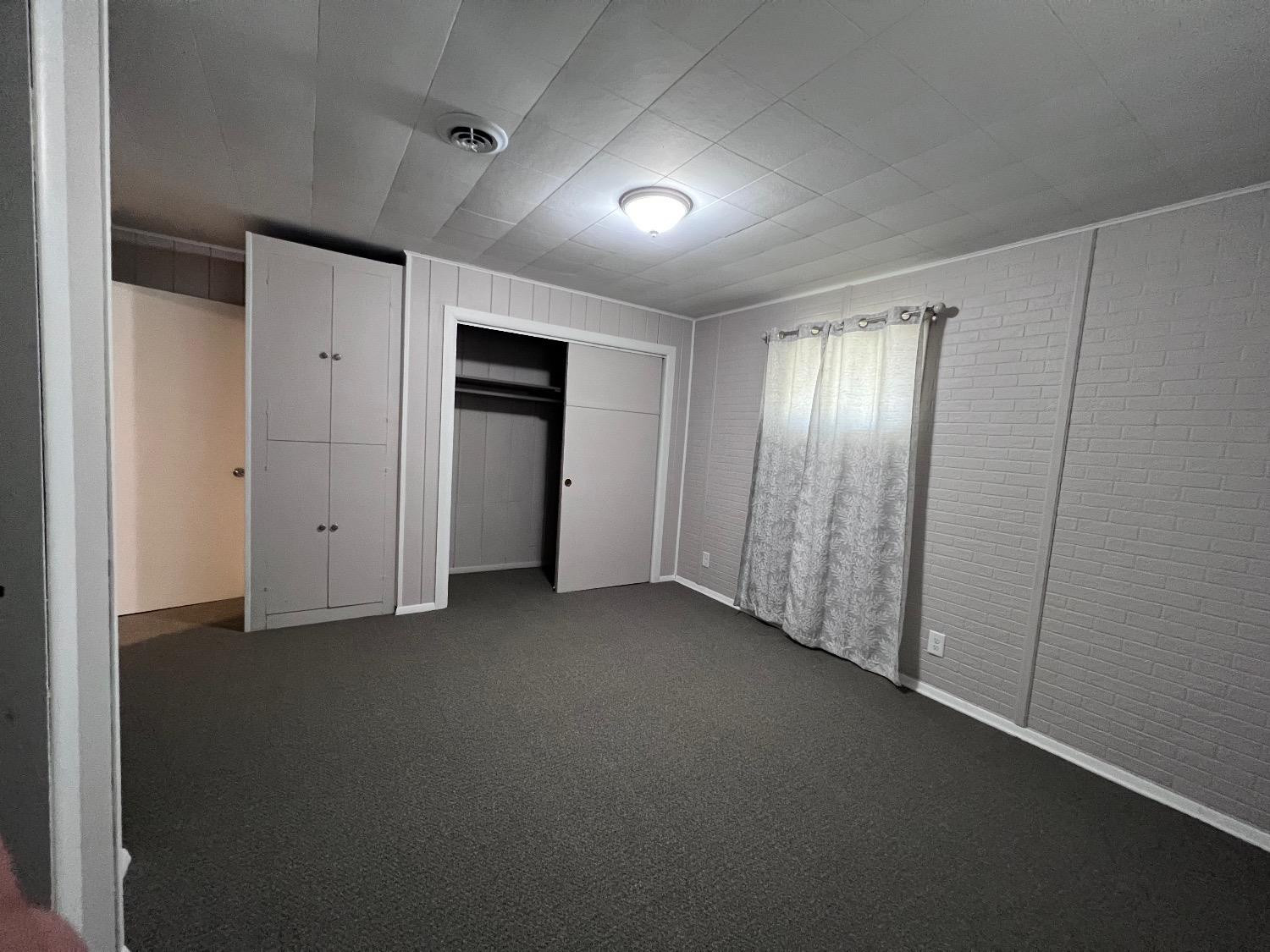 7605 Chestnut Avenue