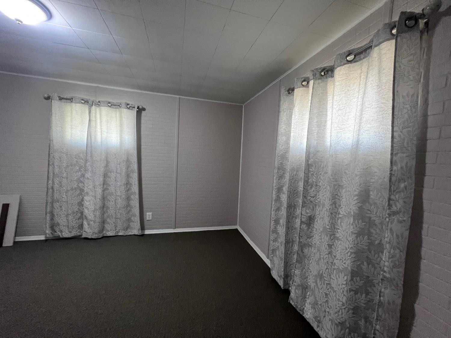 7605 Chestnut Avenue