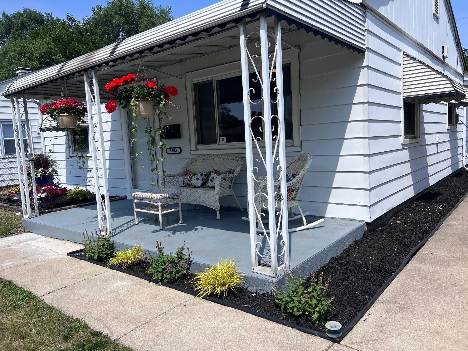 7605 Chestnut Avenue