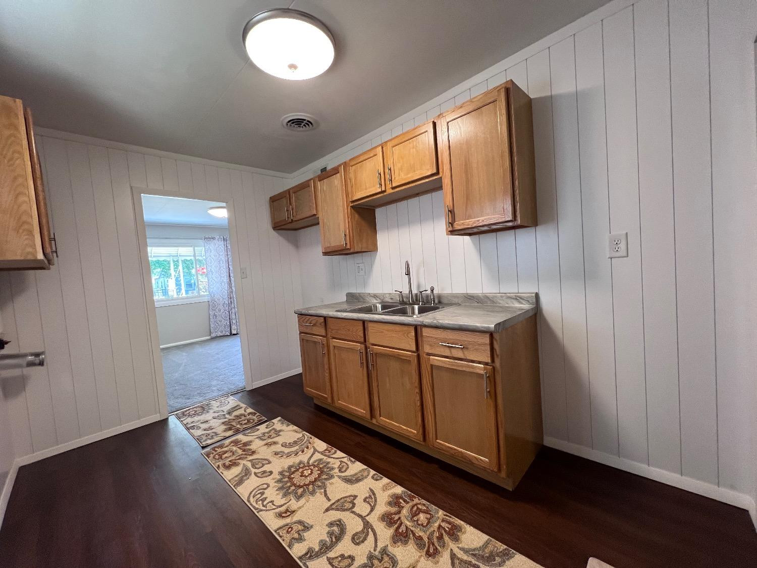 7605 Chestnut Avenue