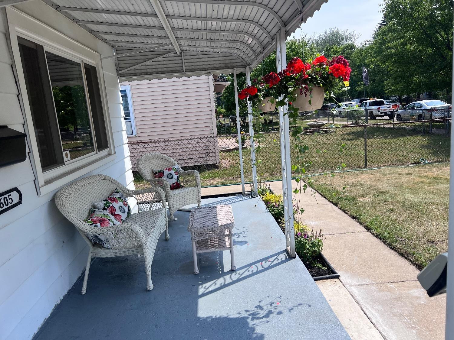 7605 Chestnut Avenue