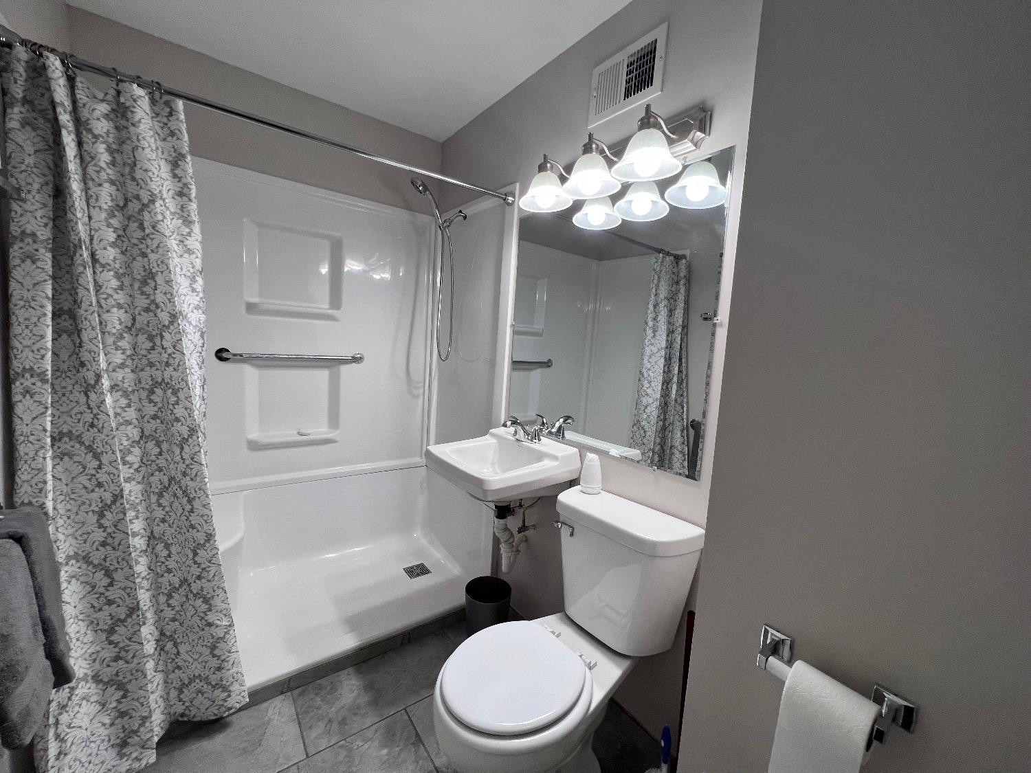 7605 Chestnut Avenue