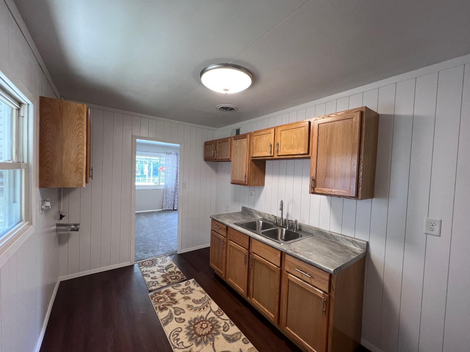 7605 Chestnut Avenue