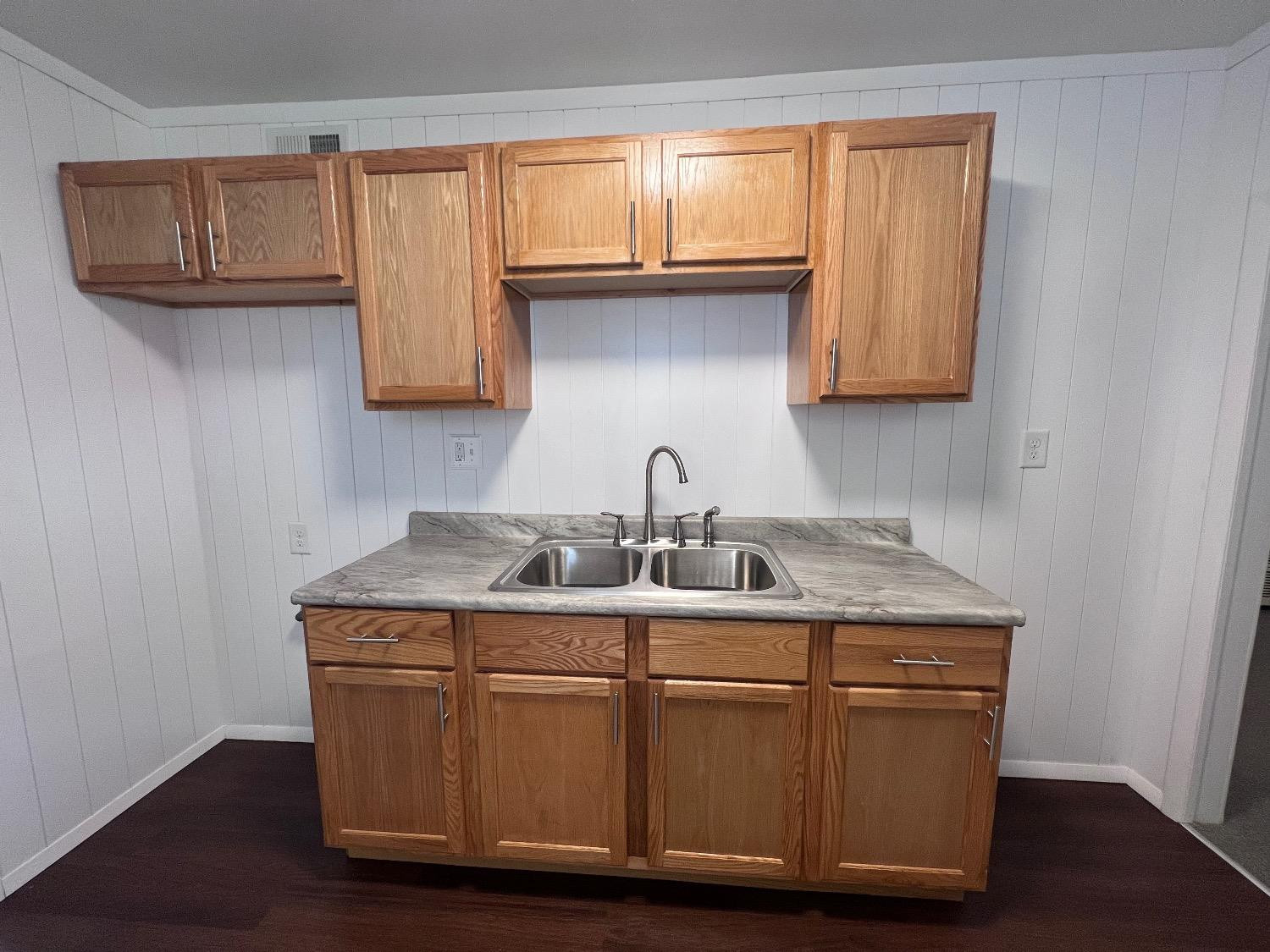 7605 Chestnut Avenue