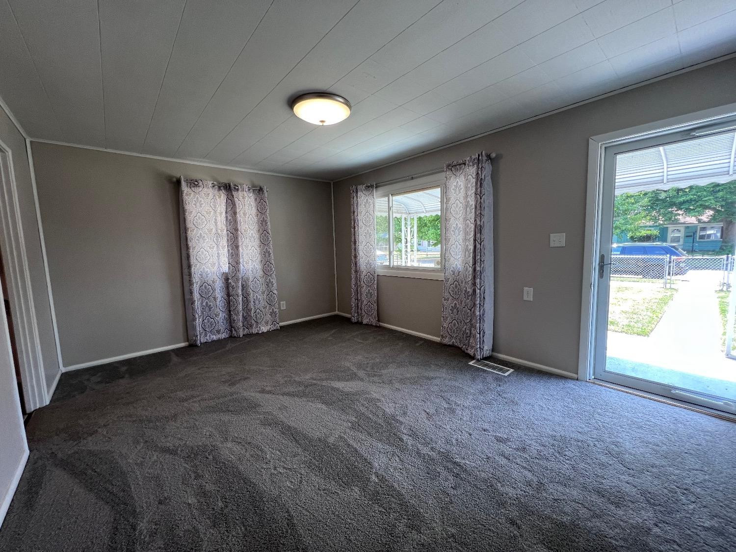 7605 Chestnut Avenue