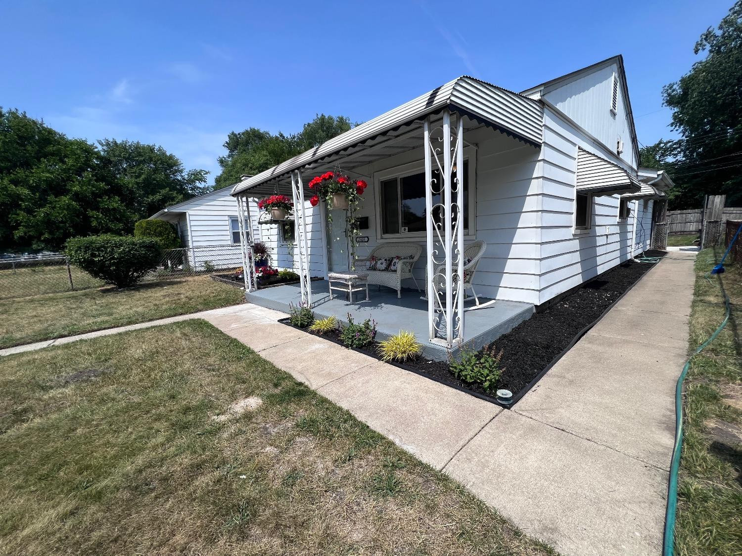 7605 Chestnut Avenue