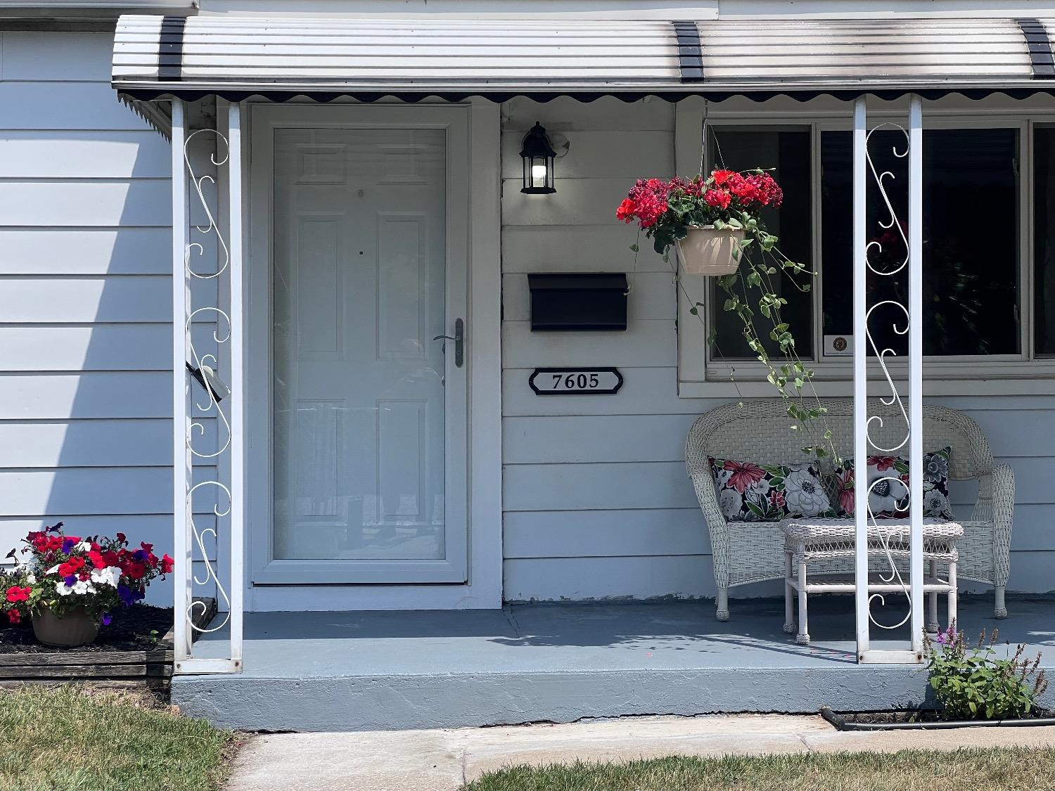 7605 Chestnut Avenue