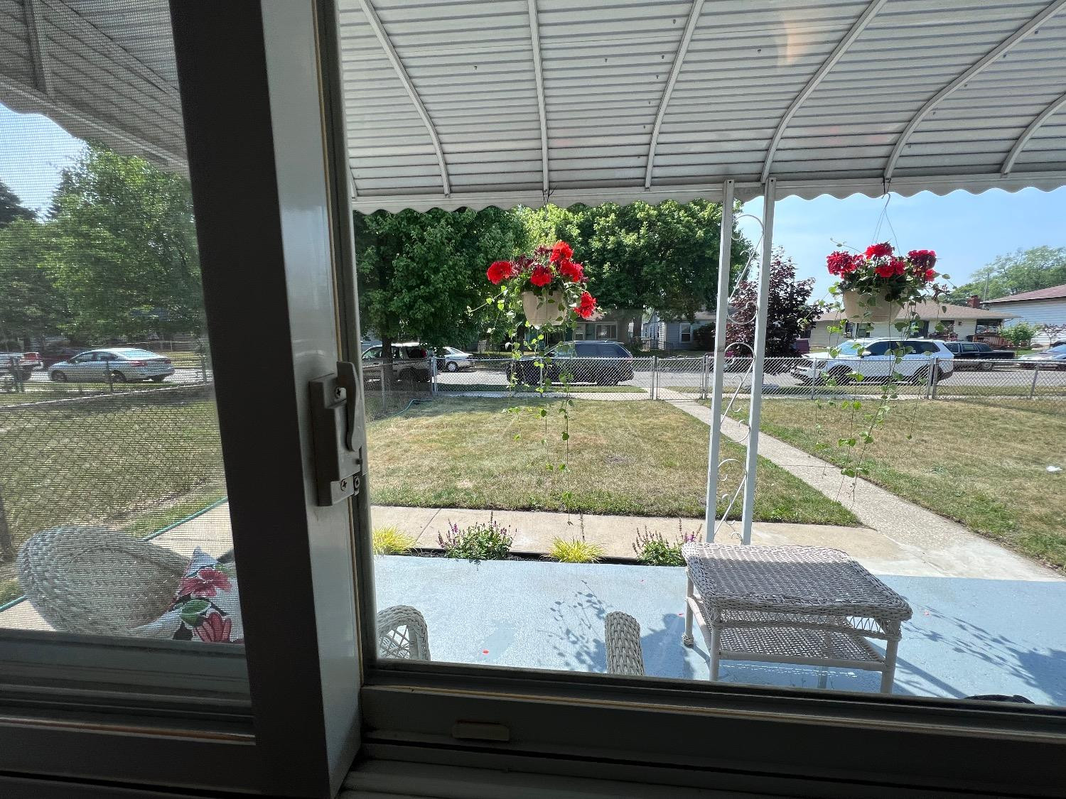 7605 Chestnut Avenue