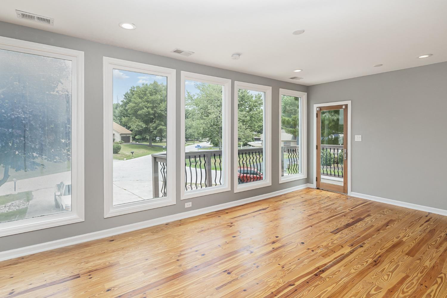 2212 Elm Tree Lane