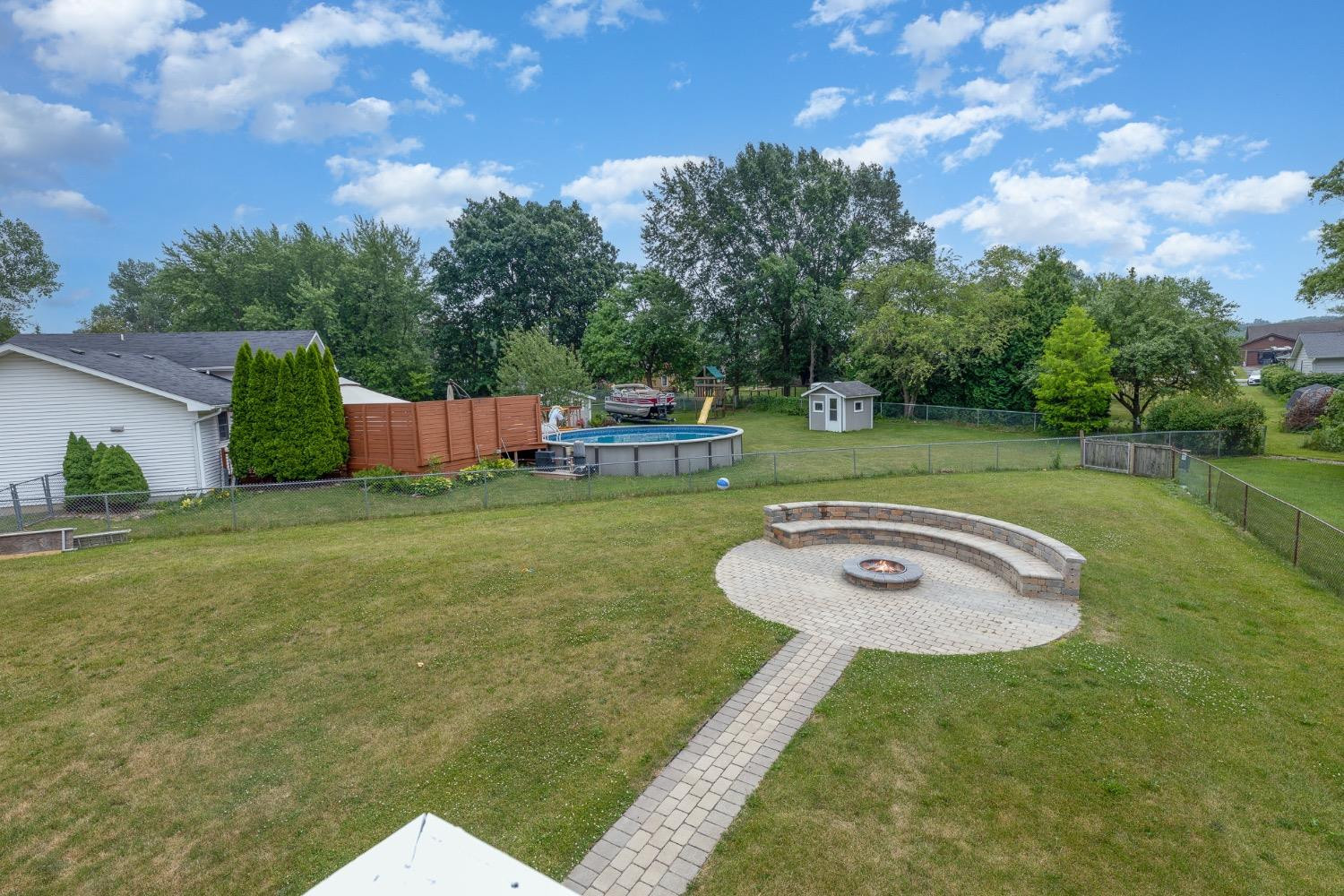2212 Elm Tree Lane