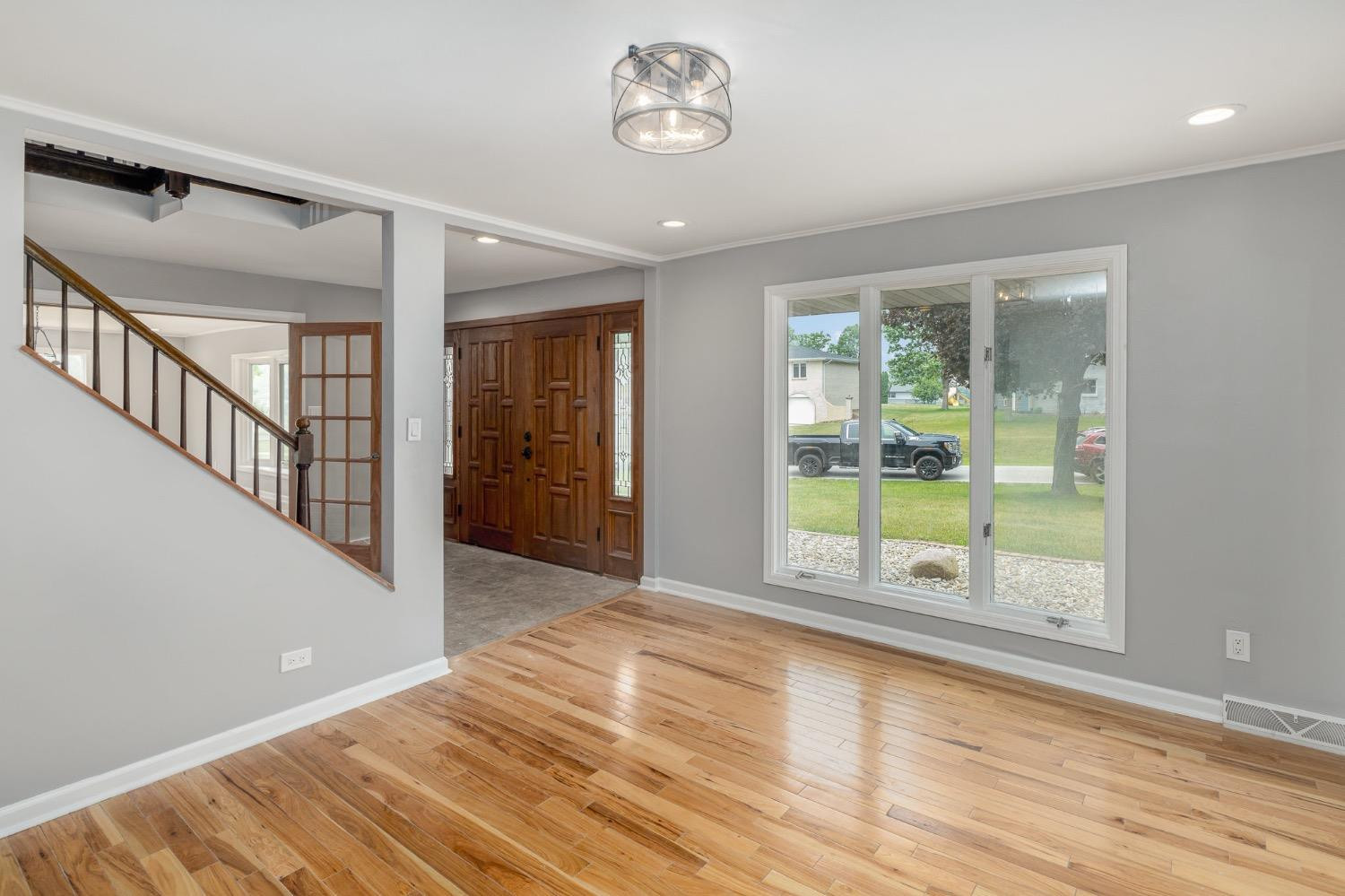 2212 Elm Tree Lane