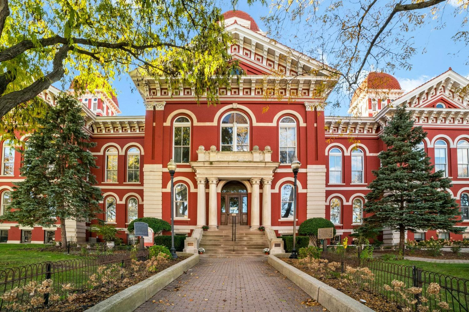 1837 E 110th Place