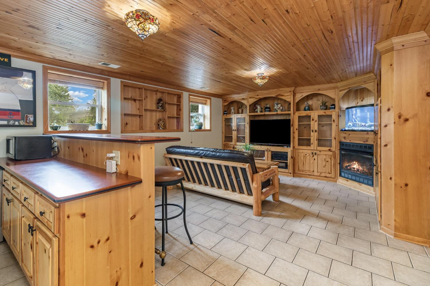 4192 Thornhill Drive