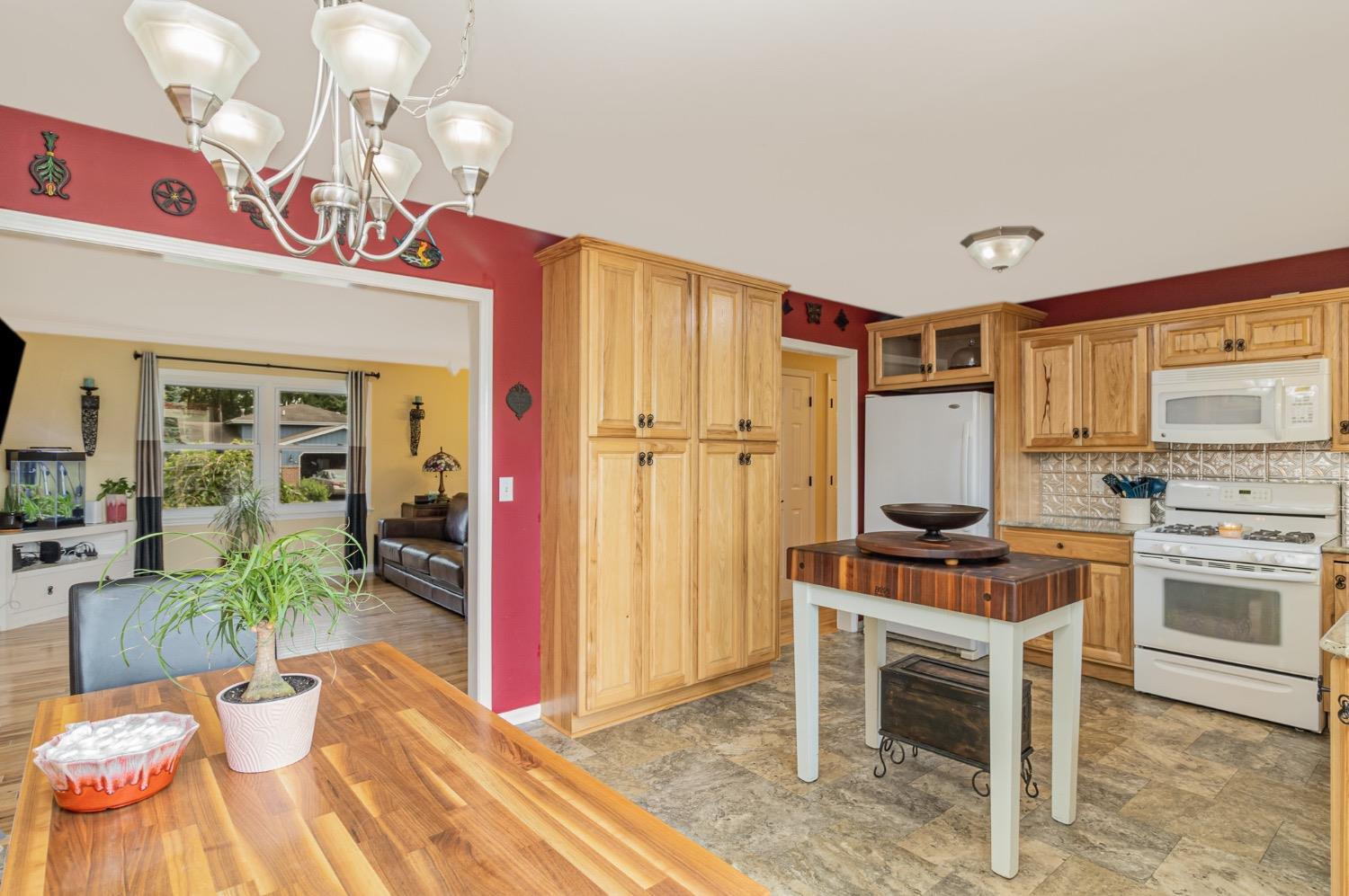 4192 Thornhill Drive