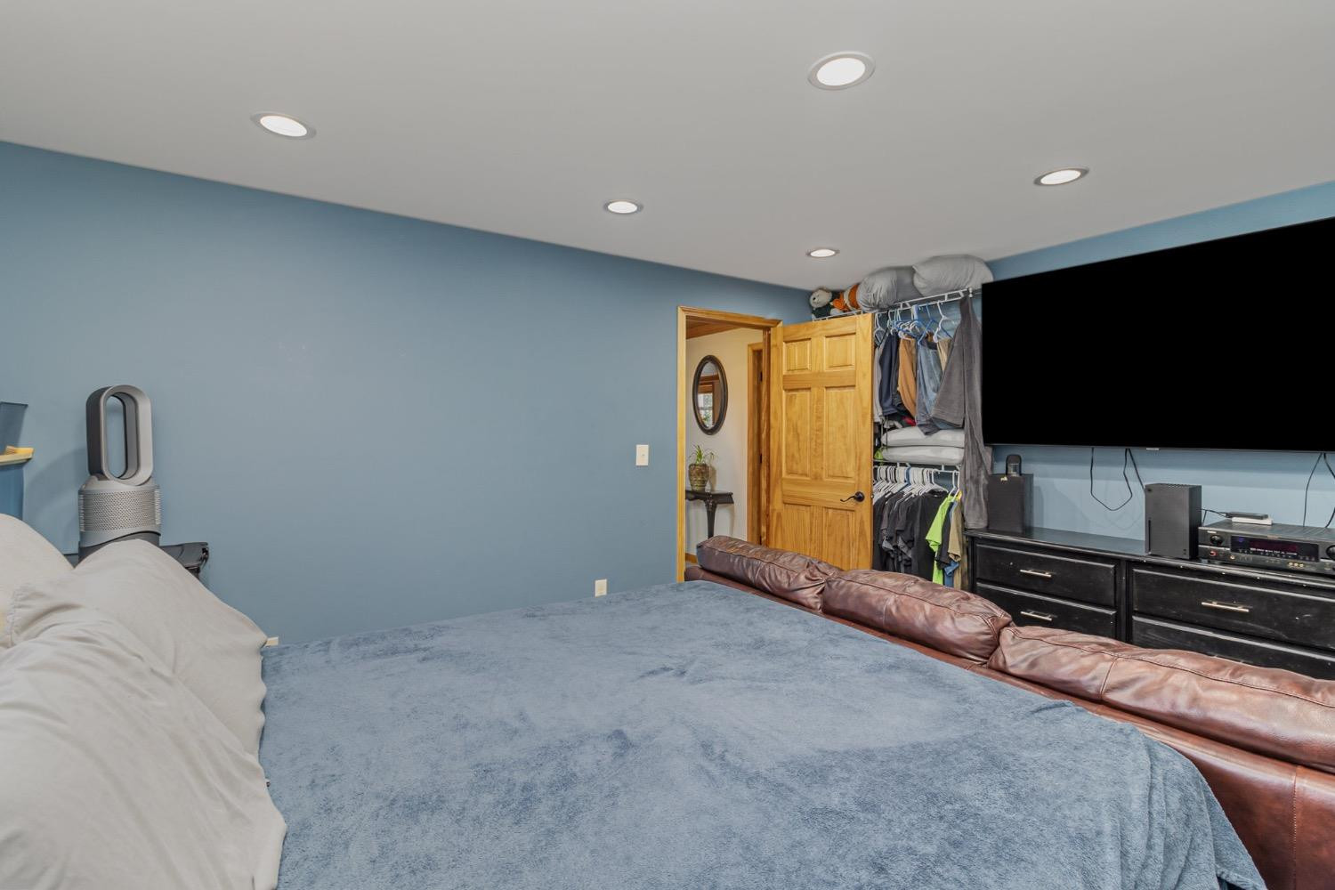 4192 Thornhill Drive
