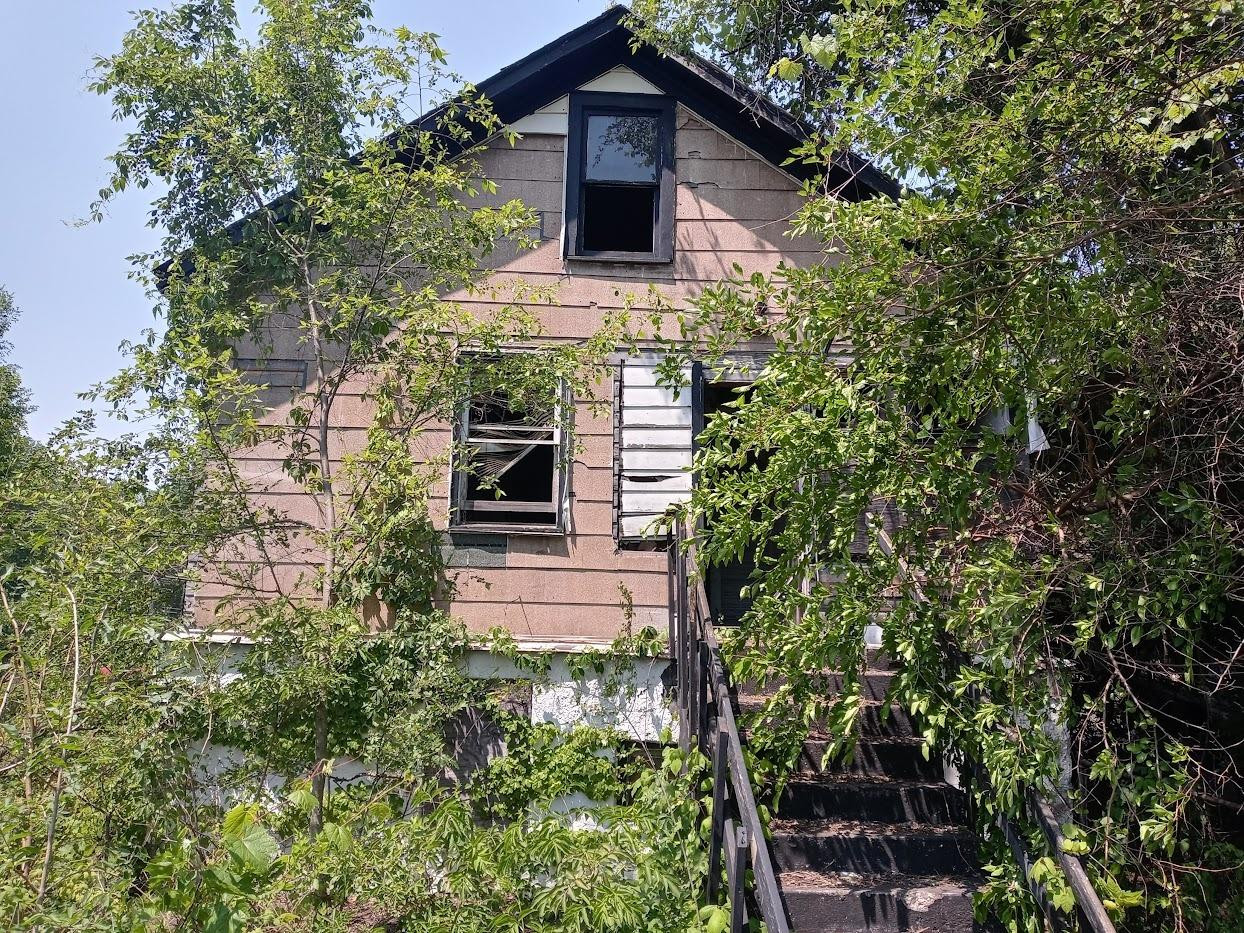 2645 Pennsylvania Street