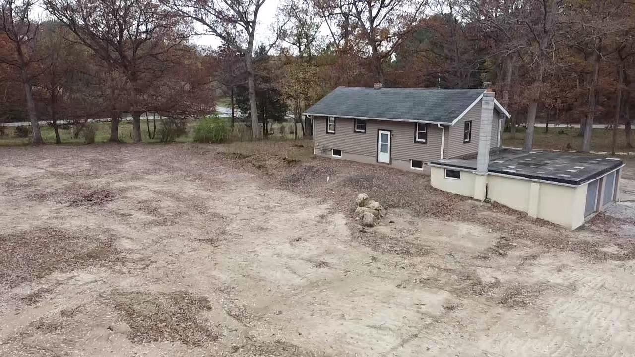 11217 Burr Street