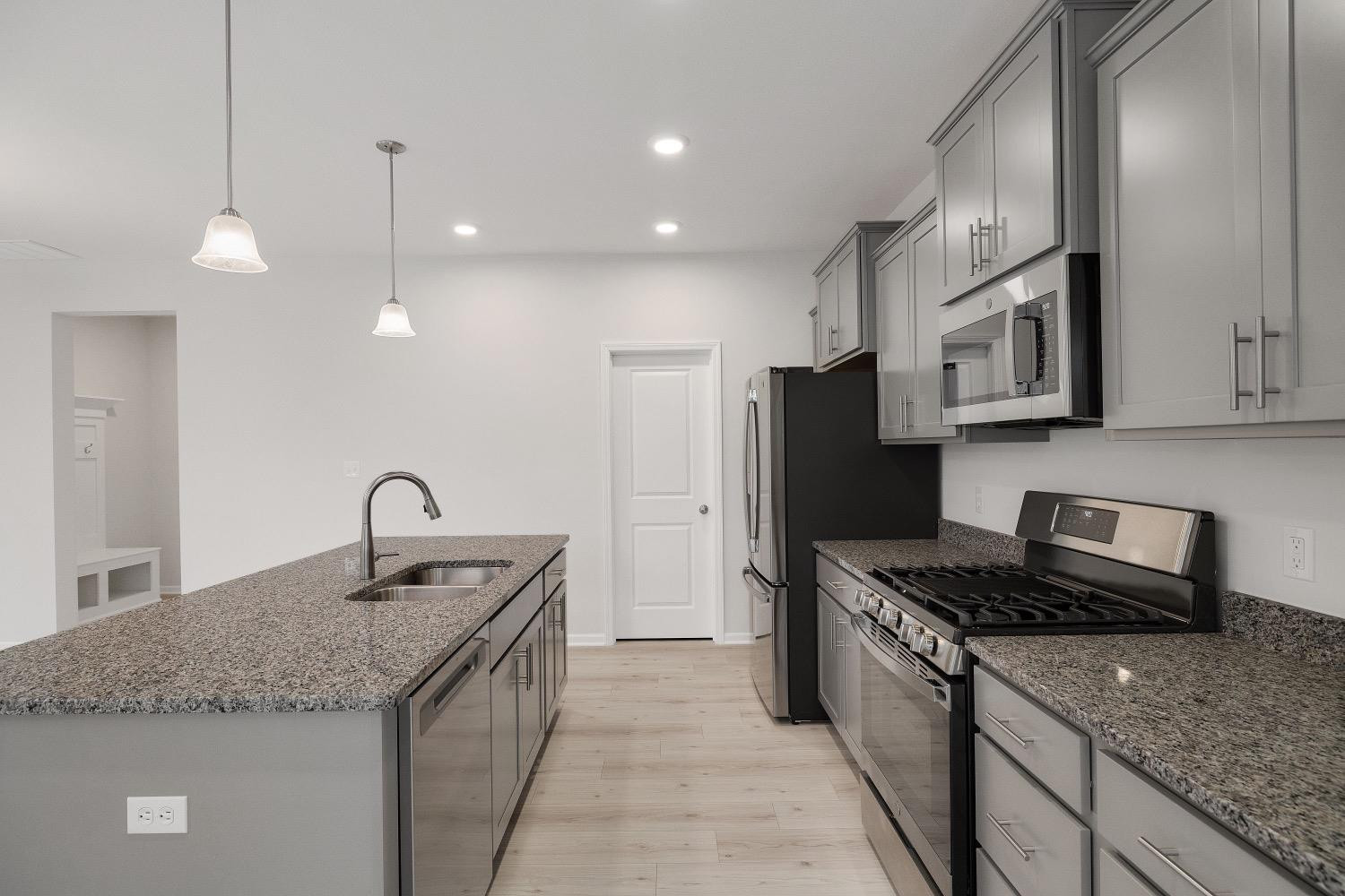 2460 Dunewood Street