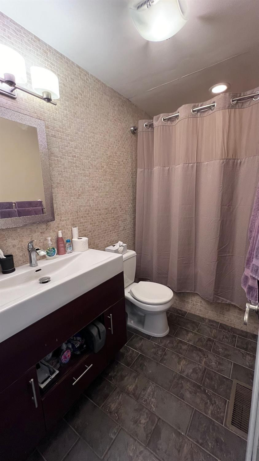 1007 Coldstream Court