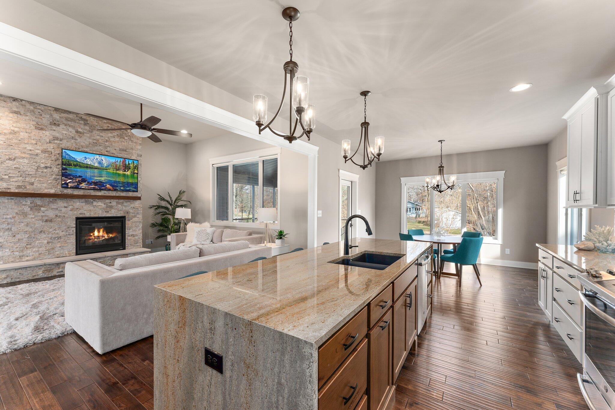 2102 Louis Drive