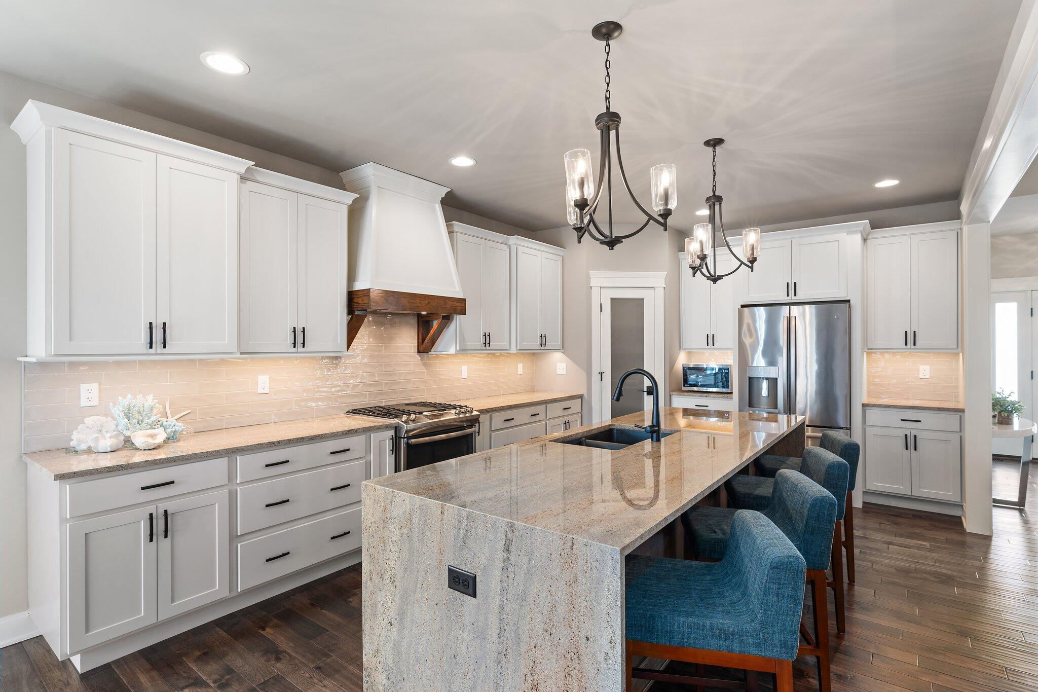 2102 Louis Drive