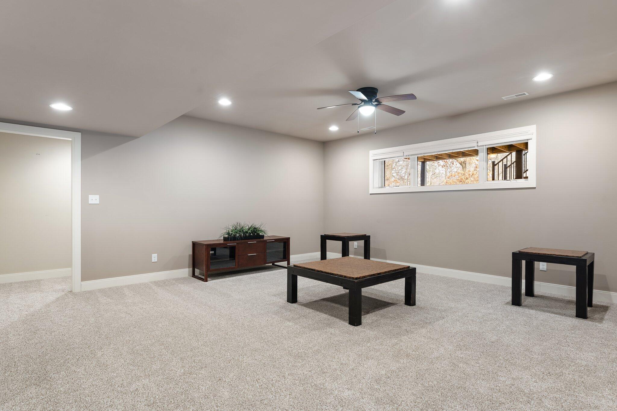 2102 Louis Drive